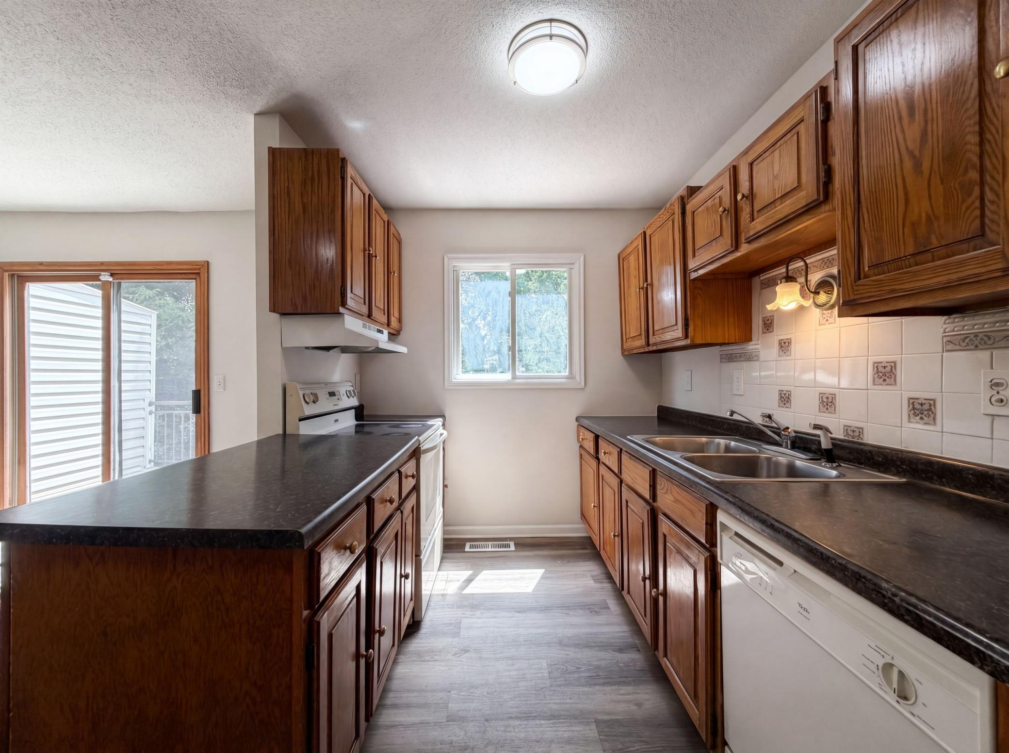 View of Residential at 13637 Heather Hills Drive, Burnsville MN 55337, Burnsville (7 of 18) - Mike Wilen | Minnesota Team Real Estate