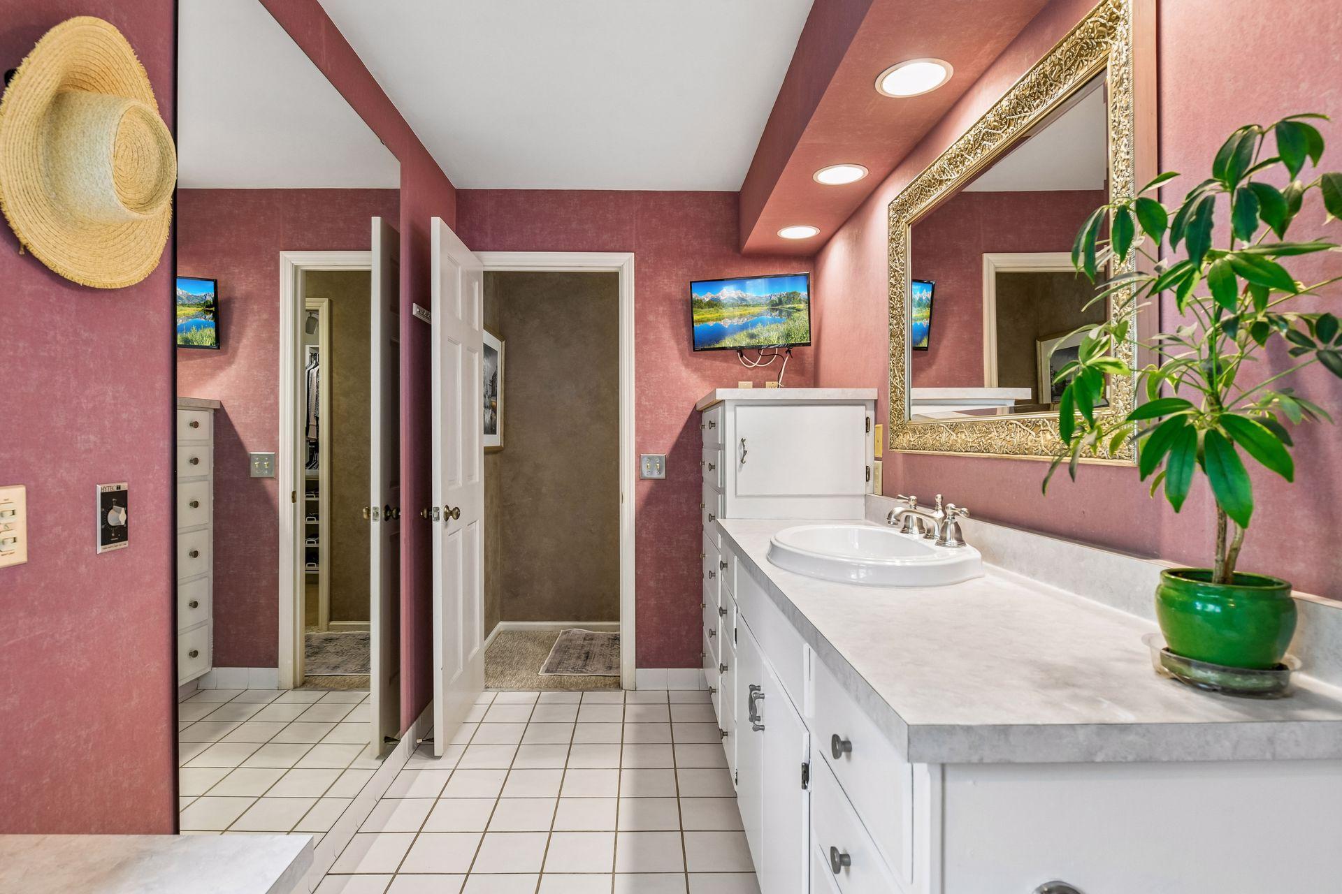 View of Residential at 1140 Hollybrook Drive, Wayzata MN 55391, Wayzata (44 of 59) - Mike Wilen | Minnesota Team Real Estate