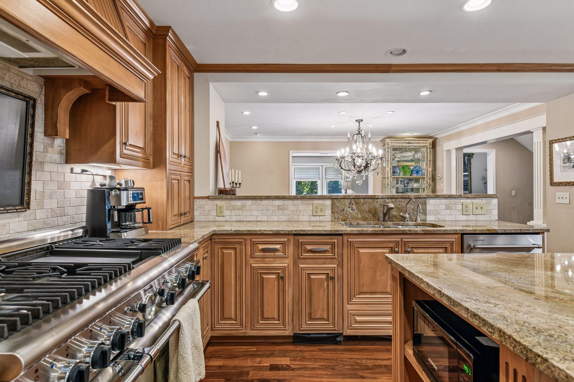 View of Residential at 1140 Hollybrook Drive, Wayzata MN 55391, Wayzata (25 of 59) - Mike Wilen | Minnesota Team Real Estate