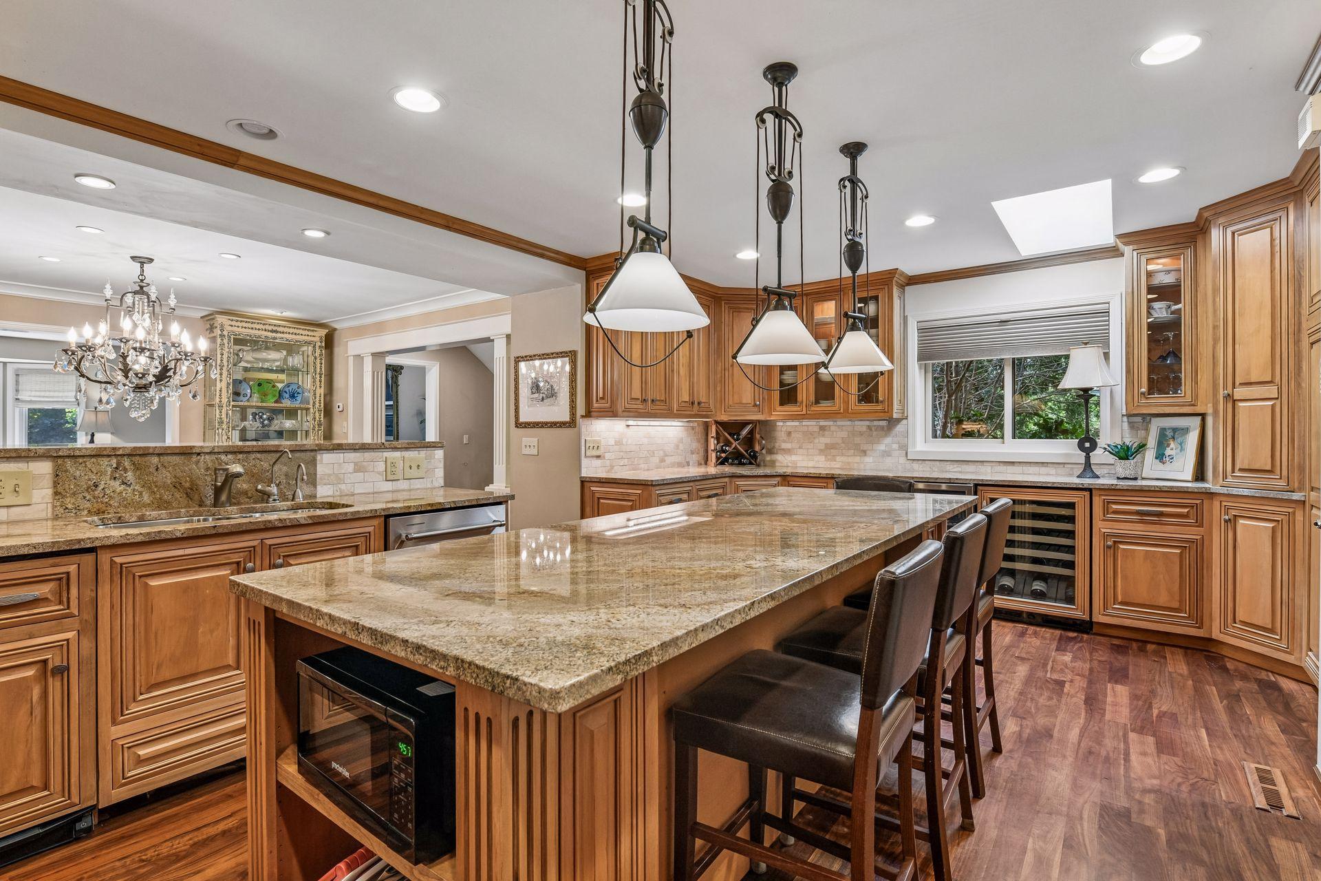 View of Residential at 1140 Hollybrook Drive, Wayzata MN 55391, Wayzata (24 of 59) - Mike Wilen | Minnesota Team Real Estate