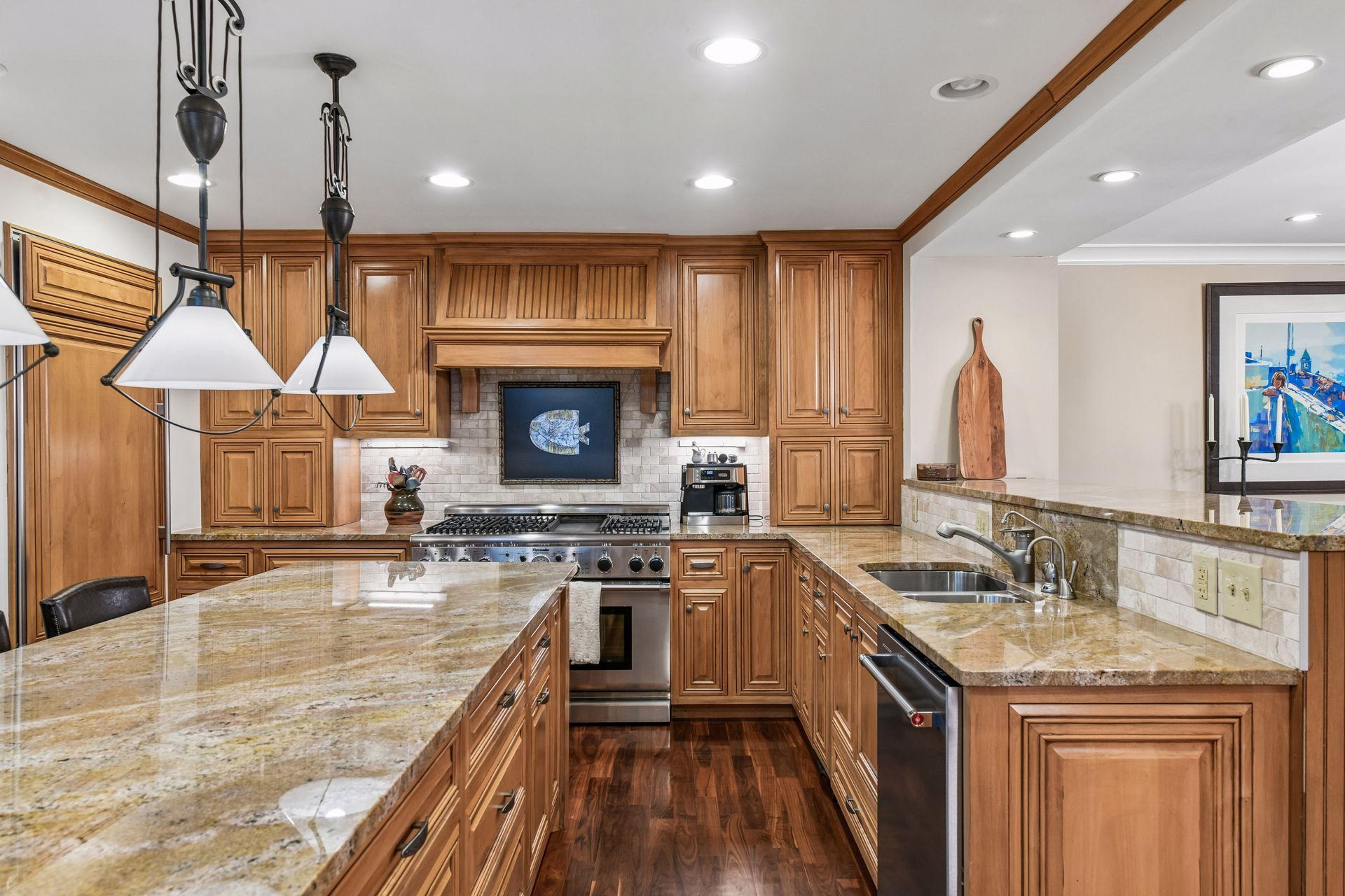 View of Residential at 1140 Hollybrook Drive, Wayzata MN 55391, Wayzata (23 of 59) - Mike Wilen | Minnesota Team Real Estate
