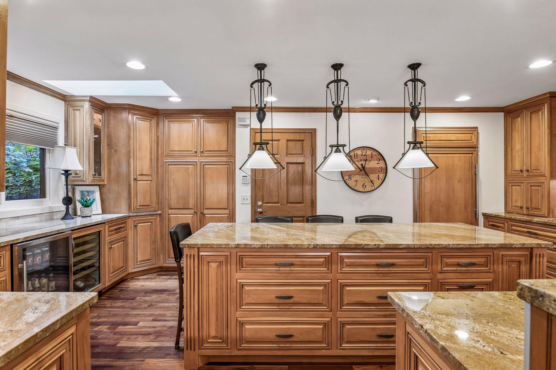 View of Residential at 1140 Hollybrook Drive, Wayzata MN 55391, Wayzata (21 of 59) - Mike Wilen | Minnesota Team Real Estate