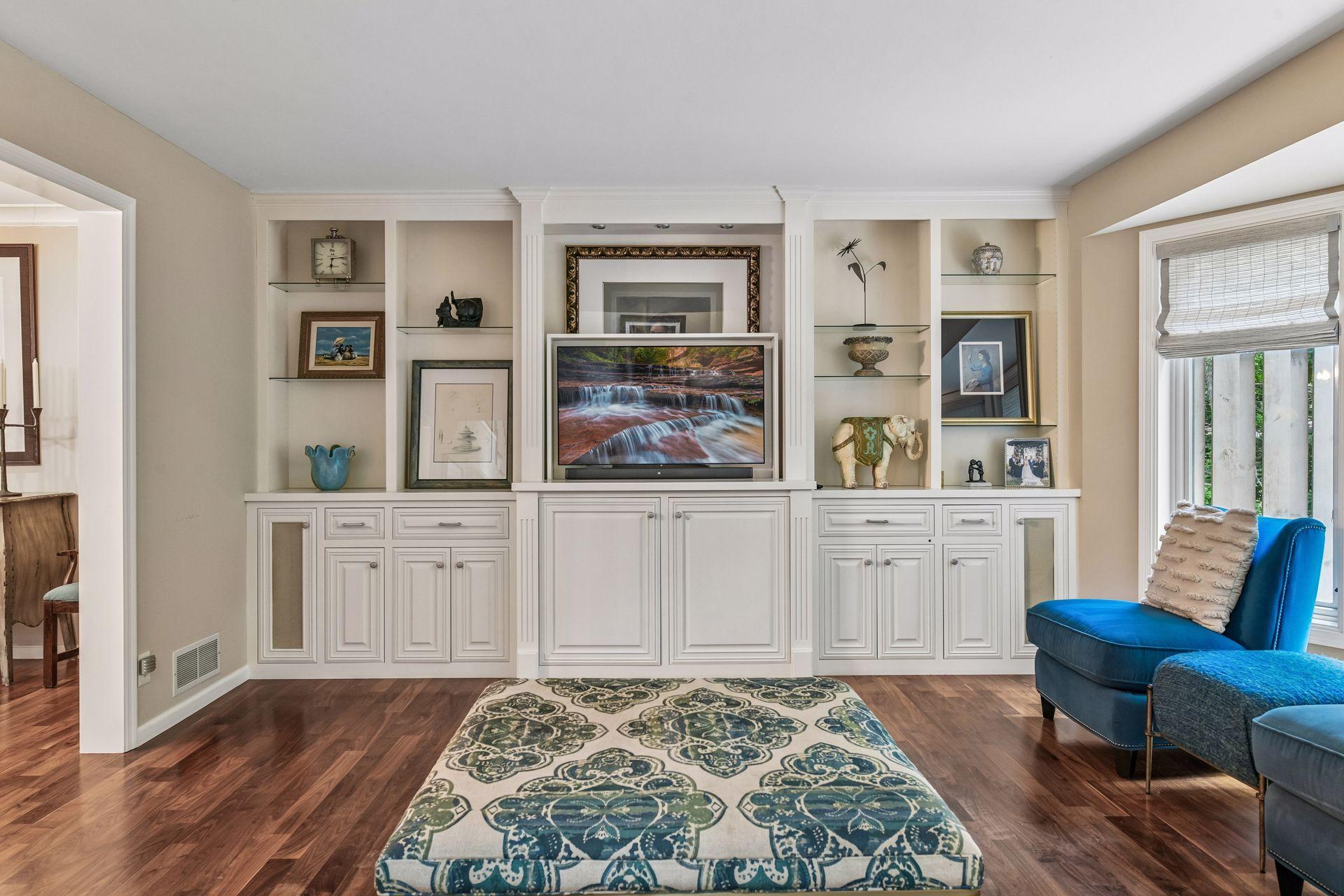 View of Residential at 1140 Hollybrook Drive, Wayzata MN 55391, Wayzata (12 of 59) - Mike Wilen | Minnesota Team Real Estate