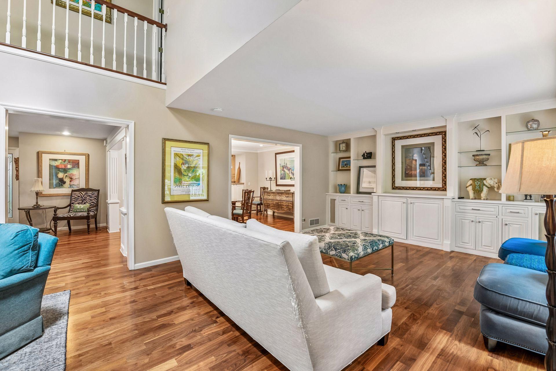 View of Residential at 1140 Hollybrook Drive, Wayzata MN 55391, Wayzata (9 of 59) - Mike Wilen | Minnesota Team Real Estate
