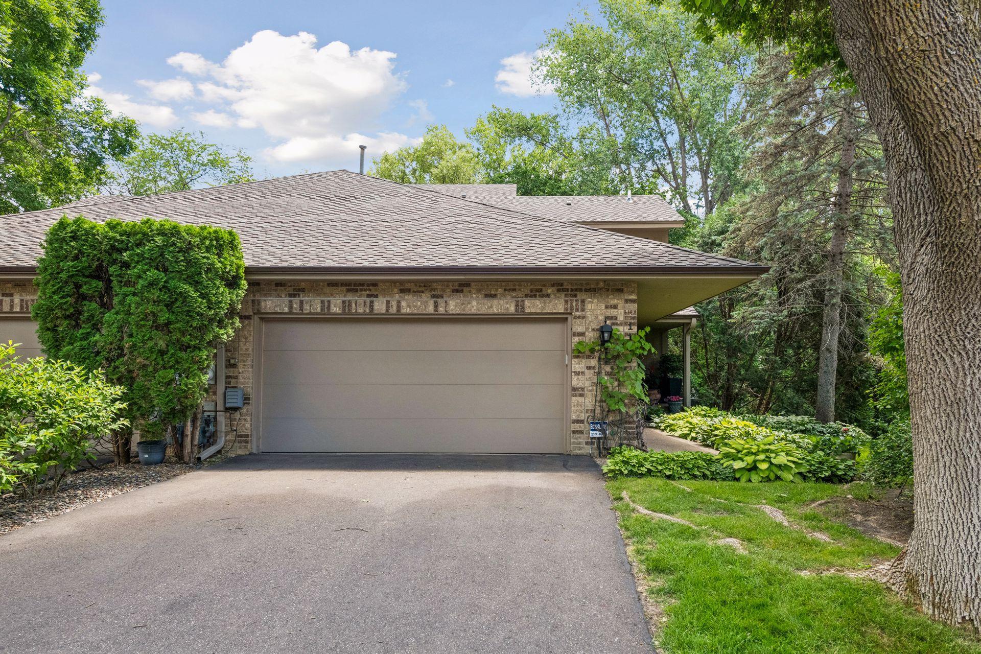 View of Residential at 1140 Hollybrook Drive, Wayzata MN 55391, Wayzata - Mike Wilen | Minnesota Team Real Estate