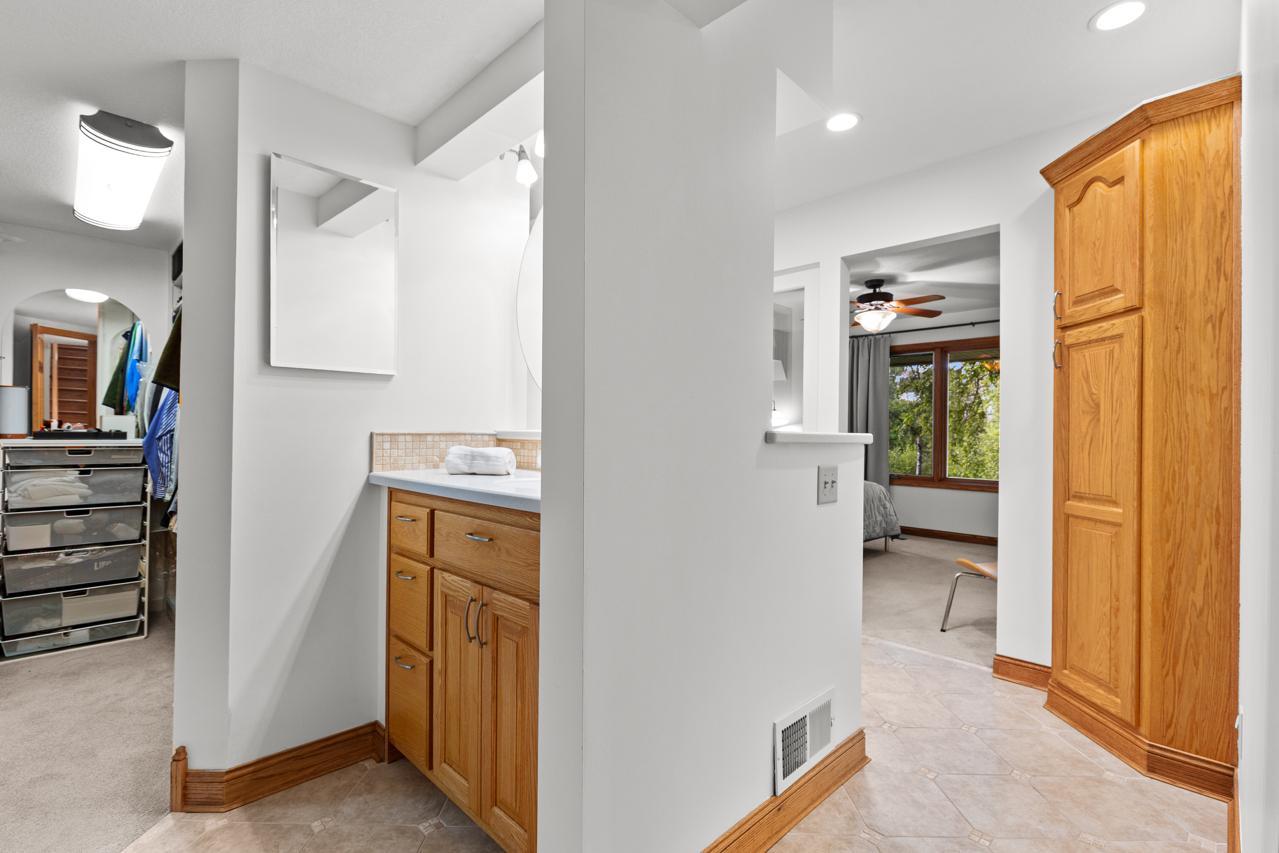 View of Residential at 9974 Old Wagon Trail, Eden Prairie MN 55347, Eden Prairie (43 of 54) - Mike Wilen | Minnesota Team Real Estate