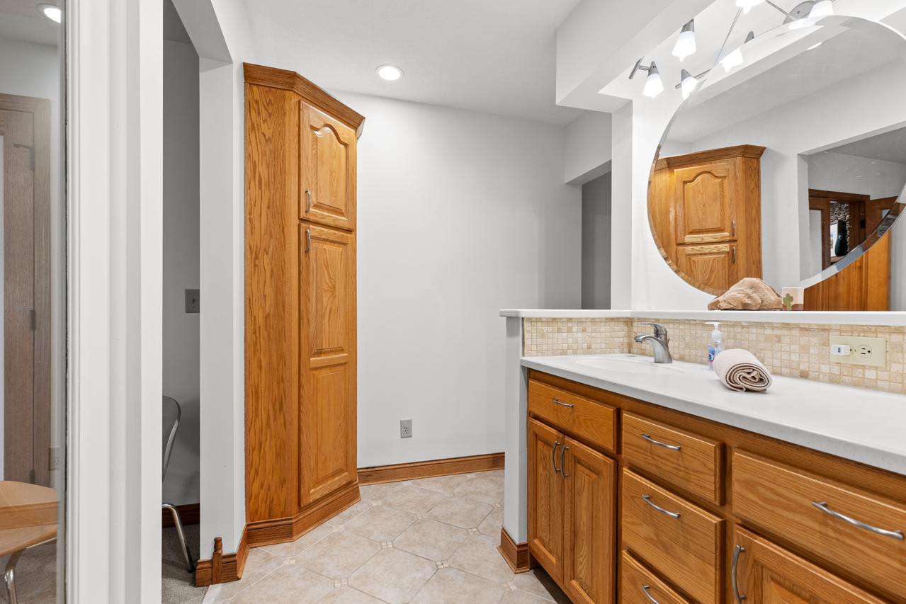 View of Residential at 9974 Old Wagon Trail, Eden Prairie MN 55347, Eden Prairie (41 of 54) - Mike Wilen | Minnesota Team Real Estate