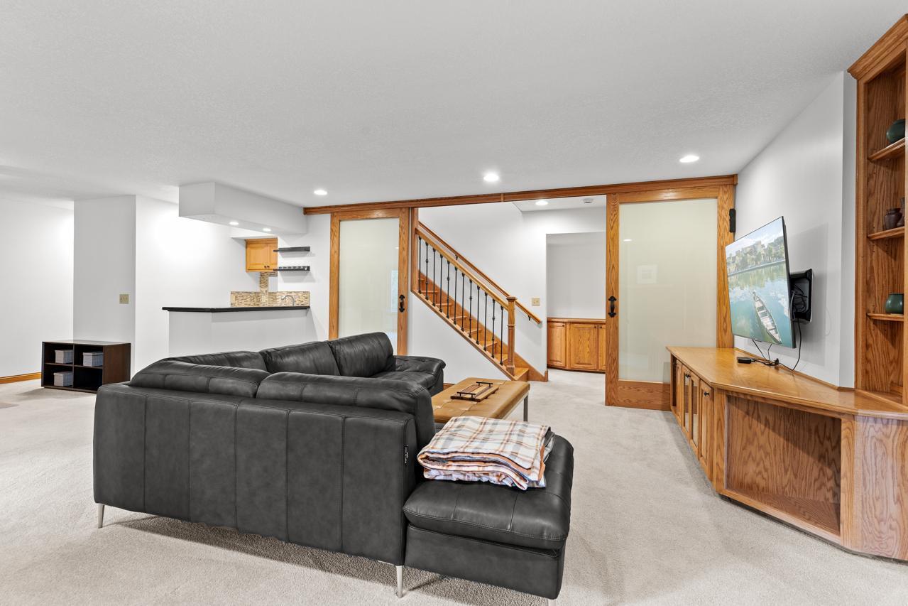 View of Residential at 9974 Old Wagon Trail, Eden Prairie MN 55347, Eden Prairie (30 of 54) - Mike Wilen | Minnesota Team Real Estate