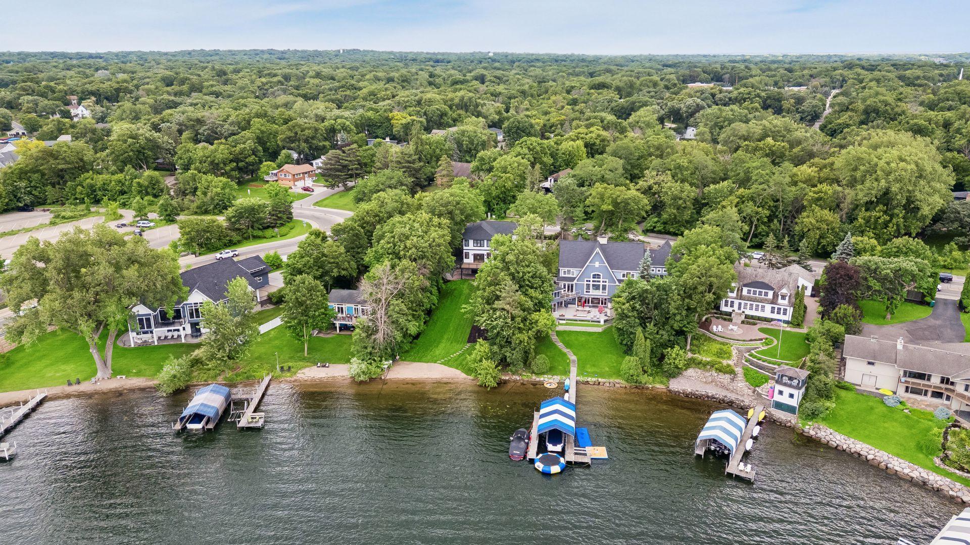 View of Residential at 17310 County Road 101, Minnetonka MN 55391, Minnetonka (8 of 75) - Mike Wilen | Minnesota Team Real Estate