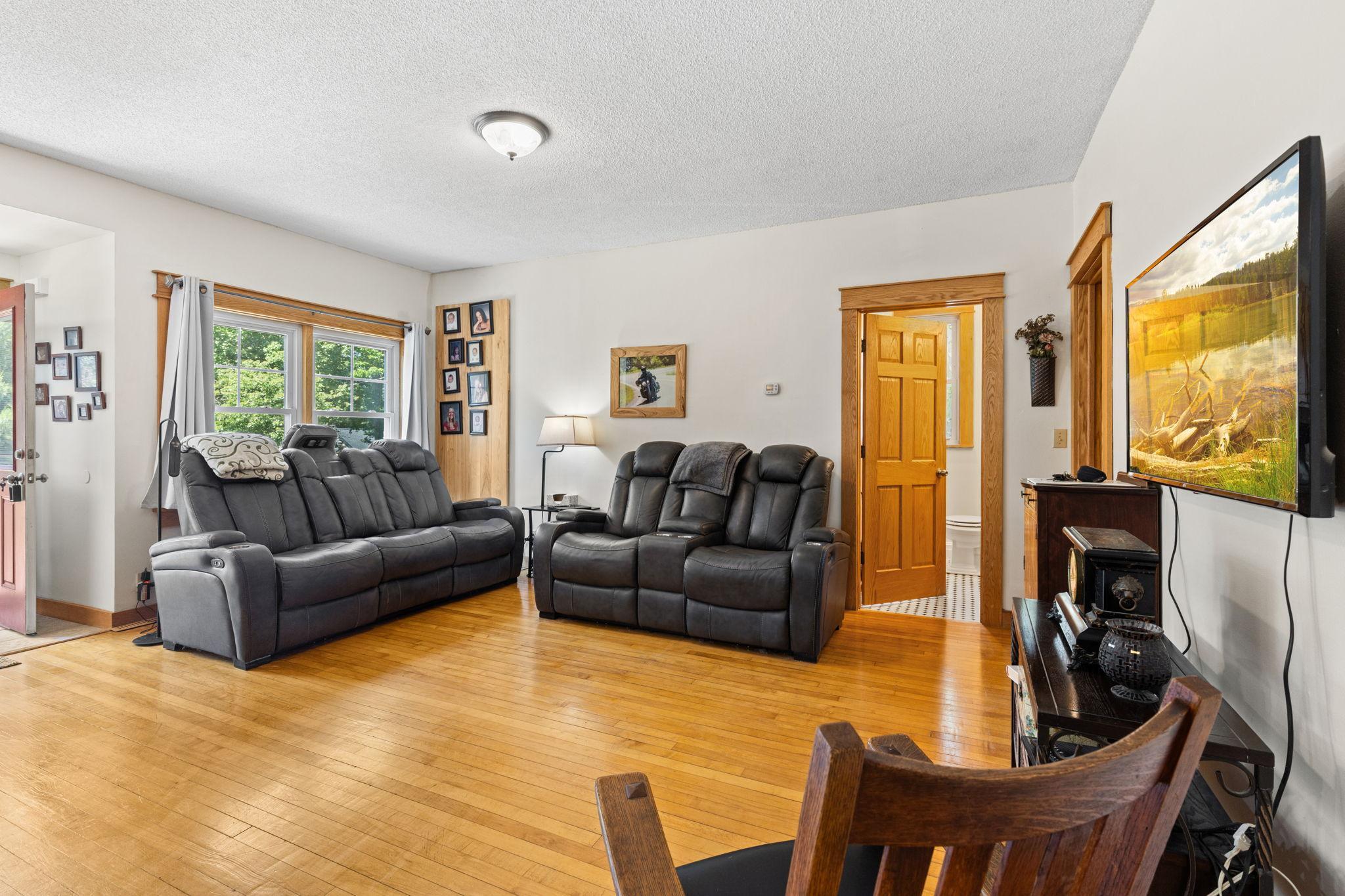View of Residential Income at 417 Harriet Street, Stillwater MN 55082, Stillwater (18 of 39) - Mike Wilen | Minnesota Team Real Estate