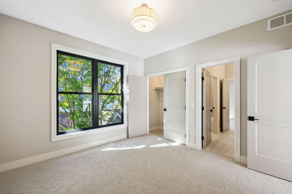 View of Residential at 3061 Lake Shore Boulevard, Minnetonka MN 55391, Minnetonka (43 of 78) - Mike Wilen | Minnesota Team Real Estate