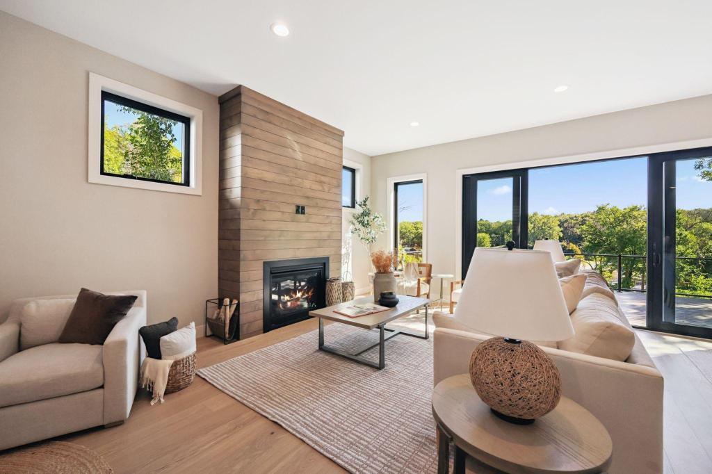 View of Residential at 3061 Lake Shore Boulevard, Minnetonka MN 55391, Minnetonka (21 of 78) - Mike Wilen | Minnesota Team Real Estate