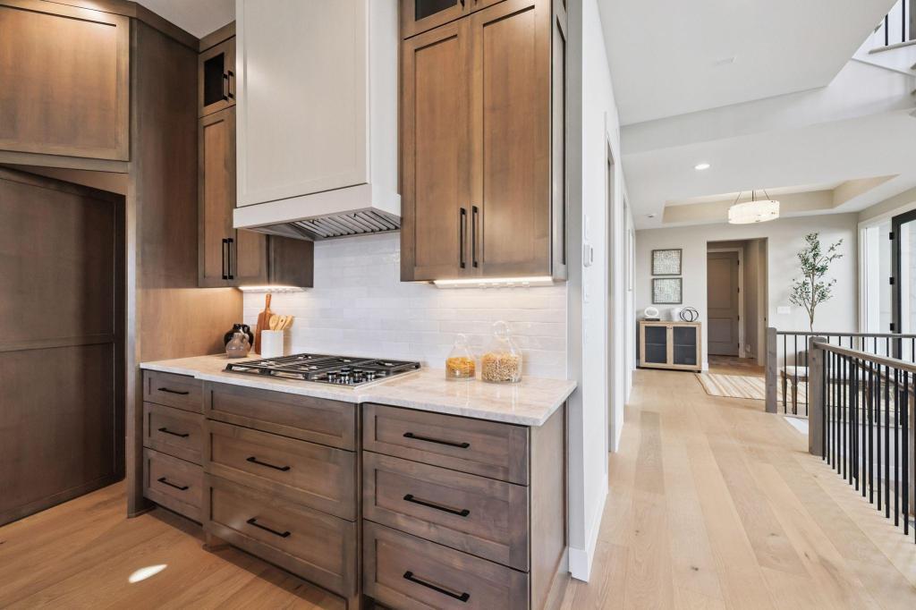 View of Residential at 3061 Lake Shore Boulevard, Minnetonka MN 55391, Minnetonka (11 of 78) - Mike Wilen | Minnesota Team Real Estate