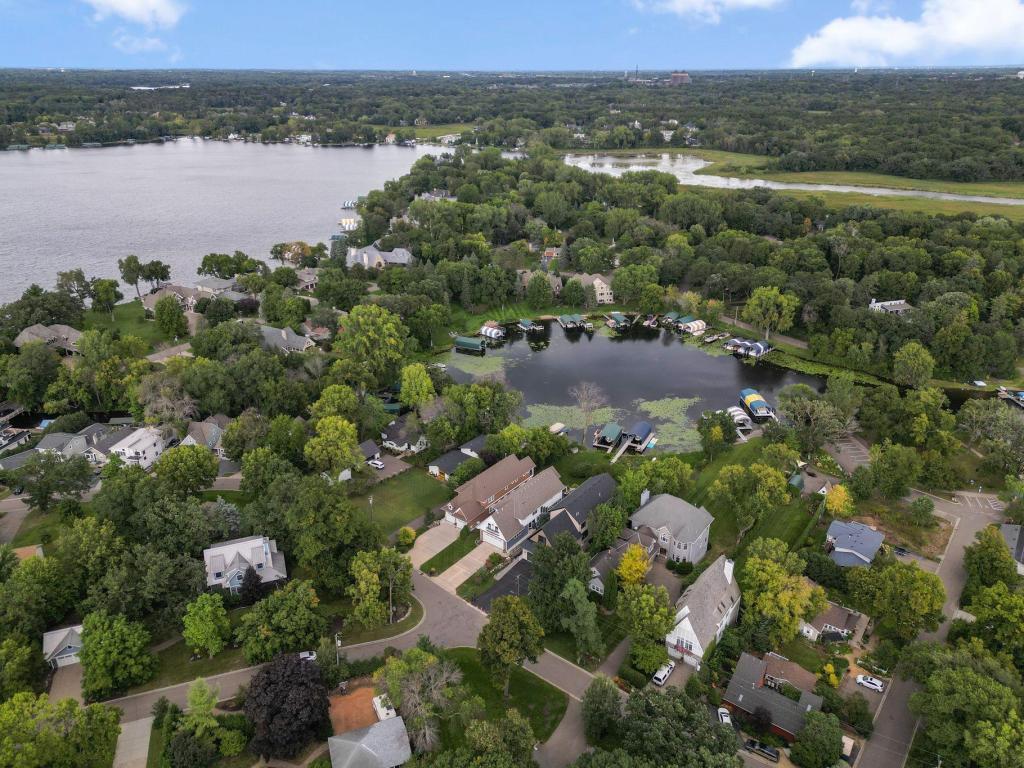 View of Residential at 3061 Lake Shore Boulevard, Minnetonka MN 55391, Minnetonka (5 of 78) - Mike Wilen | Minnesota Team Real Estate