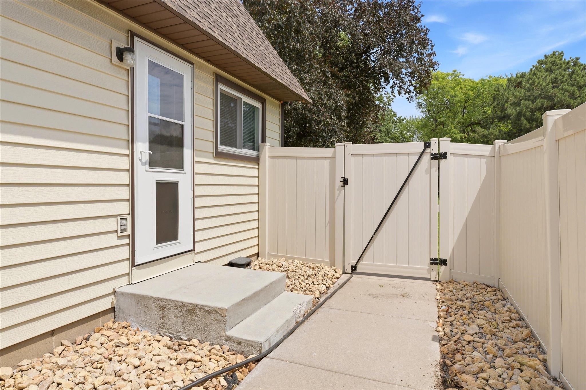 View of Residential at 6575 Crosby Avenue, Inver Grove Heights MN 55076, Inver Grove Heights (31 of 36) - Mike Wilen | Minnesota Team Real Estate