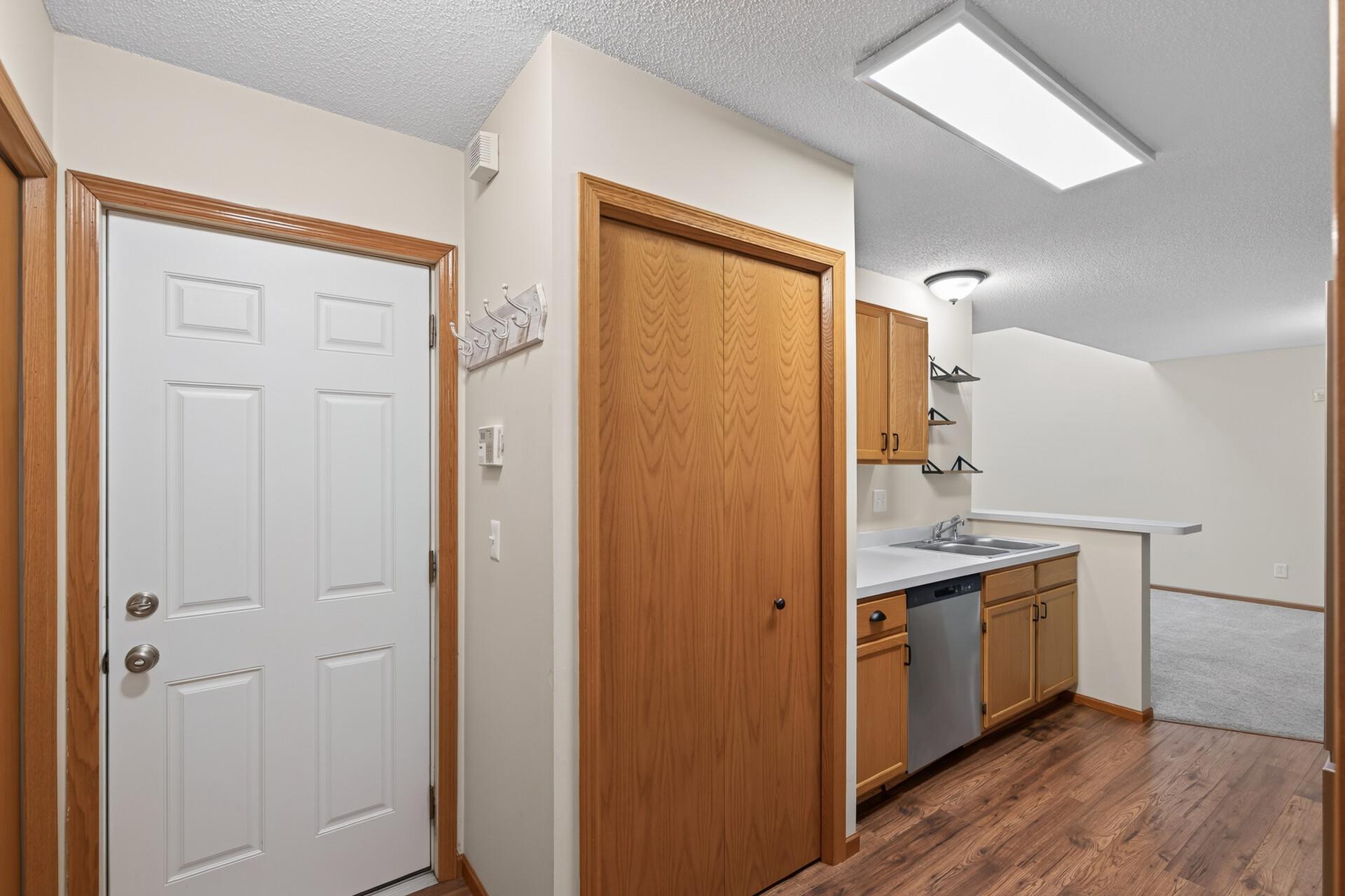 View of Residential at 985 106th Lane #54, Coon Rapids MN 55433, Coon Rapids (10 of 30) - Mike Wilen | Minnesota Team Real Estate