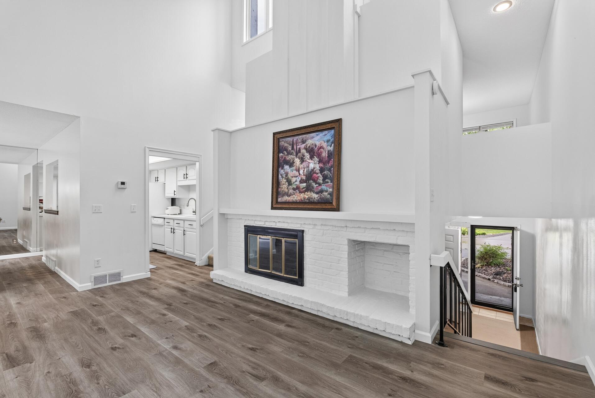 View of Residential at 5725 Duncan Lane, Edina MN 55436, Edina (11 of 35) - Mike Wilen | Minnesota Team Real Estate