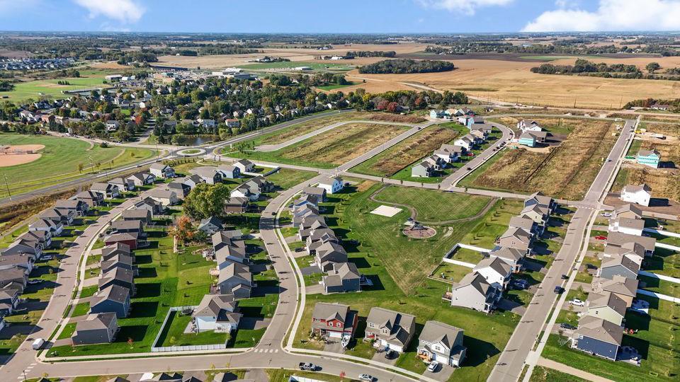 View of Residential at 616 Goldenrod Trail, Waconia MN 55387, Waconia (21 of 31) - Mike Wilen | Minnesota Team Real Estate