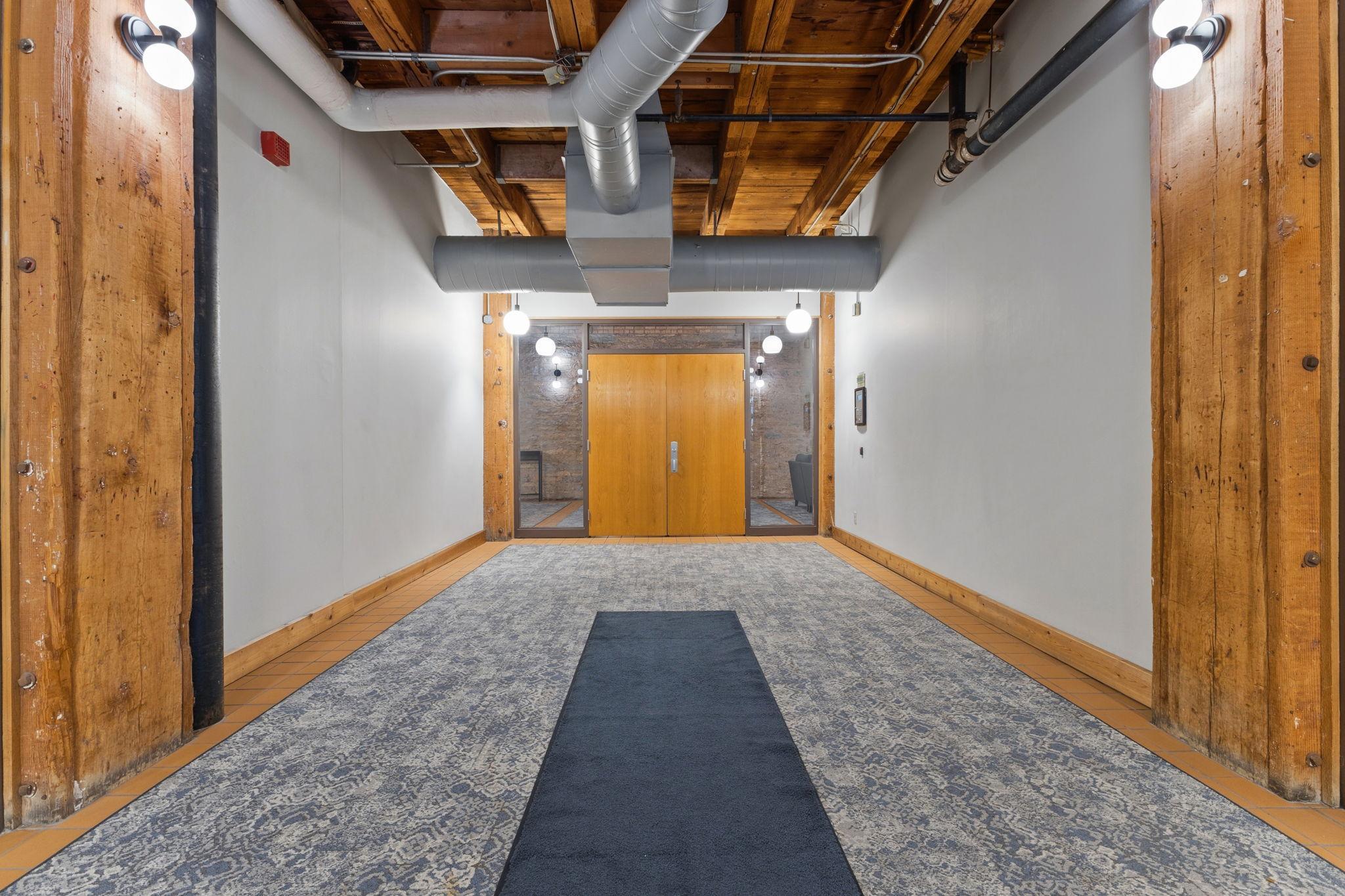 View of Residential at 400 1st Street #514, Minneapolis MN 55401, Minneapolis (23 of 28) - Mike Wilen | Minnesota Team Real Estate