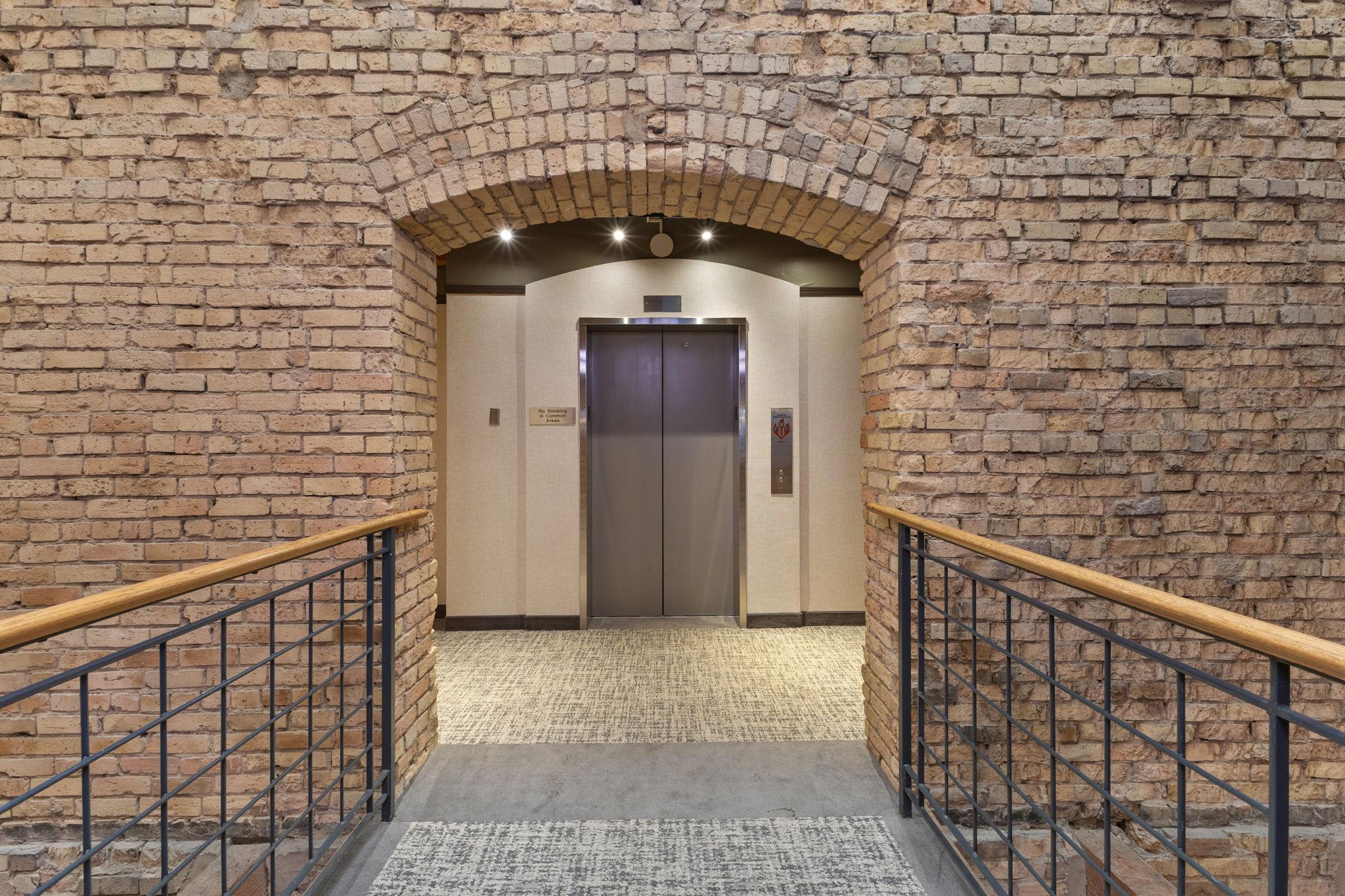 View of Residential at 400 1st Street #514, Minneapolis MN 55401, Minneapolis (21 of 28) - Mike Wilen | Minnesota Team Real Estate