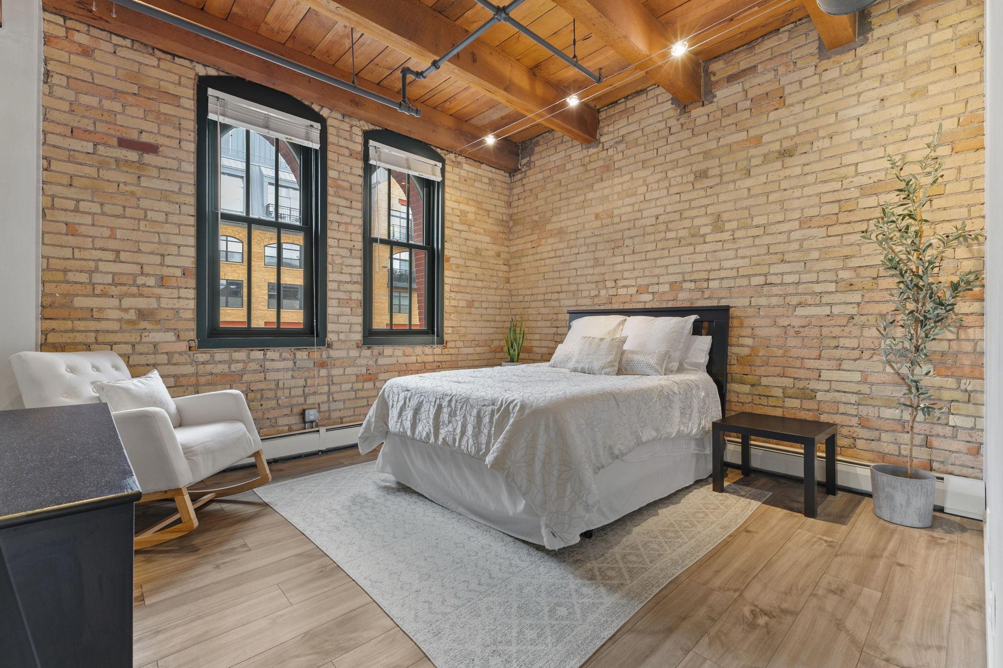 View of Residential at 400 1st Street #514, Minneapolis MN 55401, Minneapolis (11 of 28) - Mike Wilen | Minnesota Team Real Estate