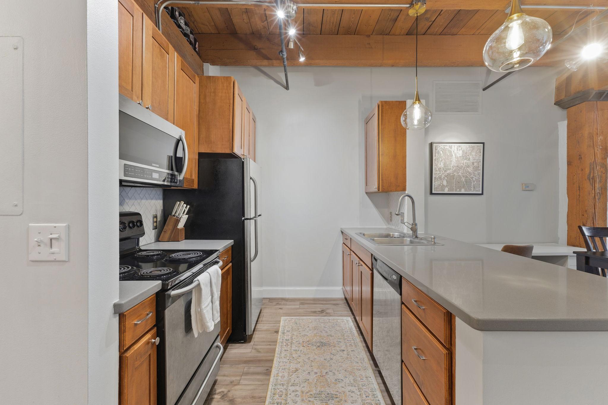 View of Residential at 400 1st Street #514, Minneapolis MN 55401, Minneapolis (6 of 28) - Mike Wilen | Minnesota Team Real Estate