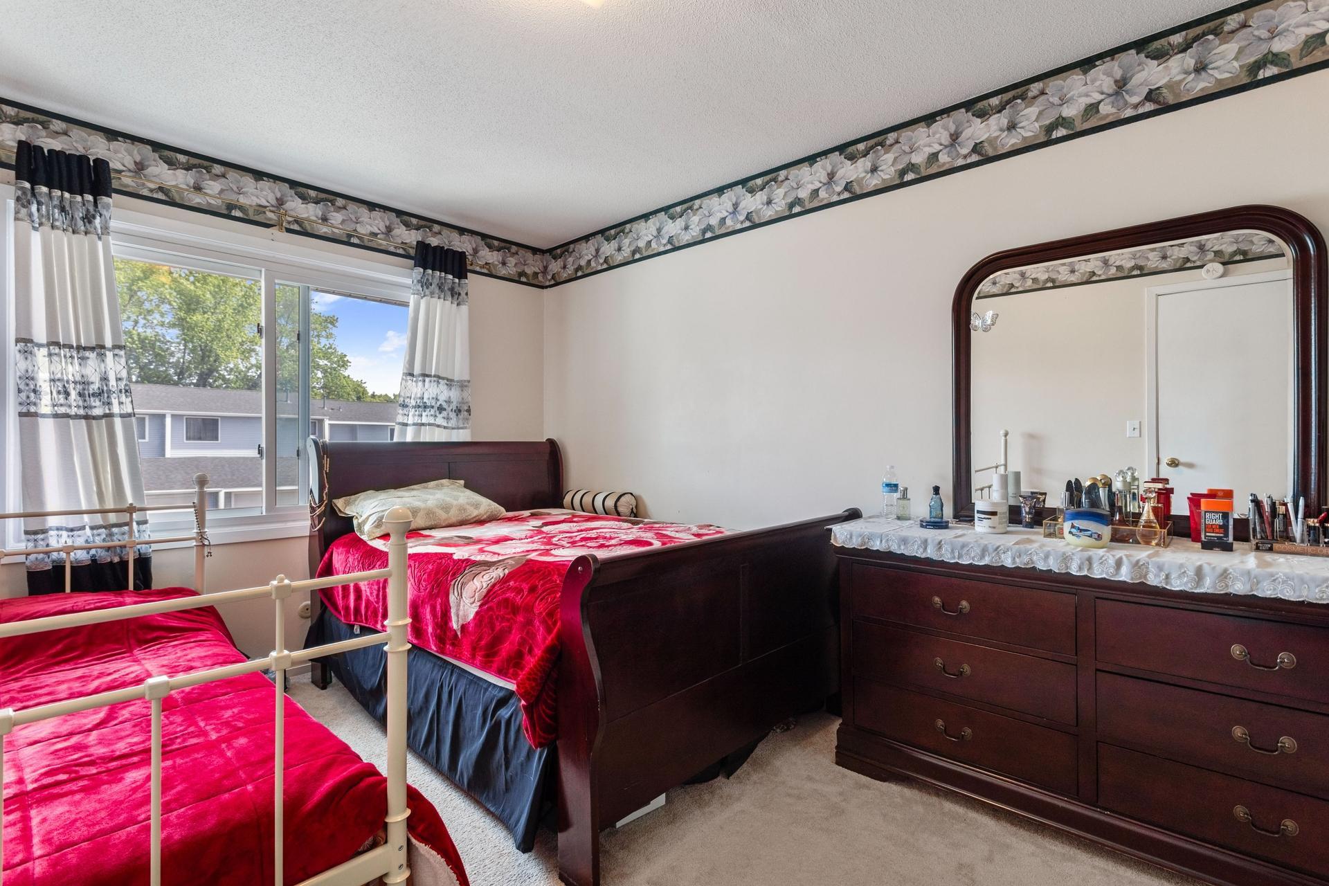 View of Residential at 142 Canabury Court, Little Canada MN 55117, Little Canada (7 of 27) - Mike Wilen | Minnesota Team Real Estate