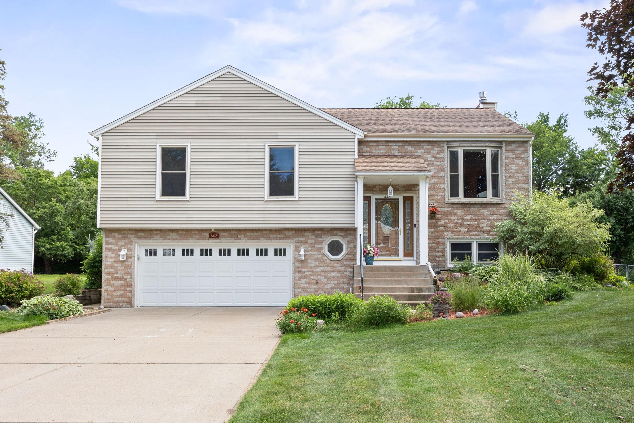 View of Residential at 662 Pinewood Drive, Shoreview MN 55126, Shoreview - Mike Wilen | Minnesota Team Real Estate