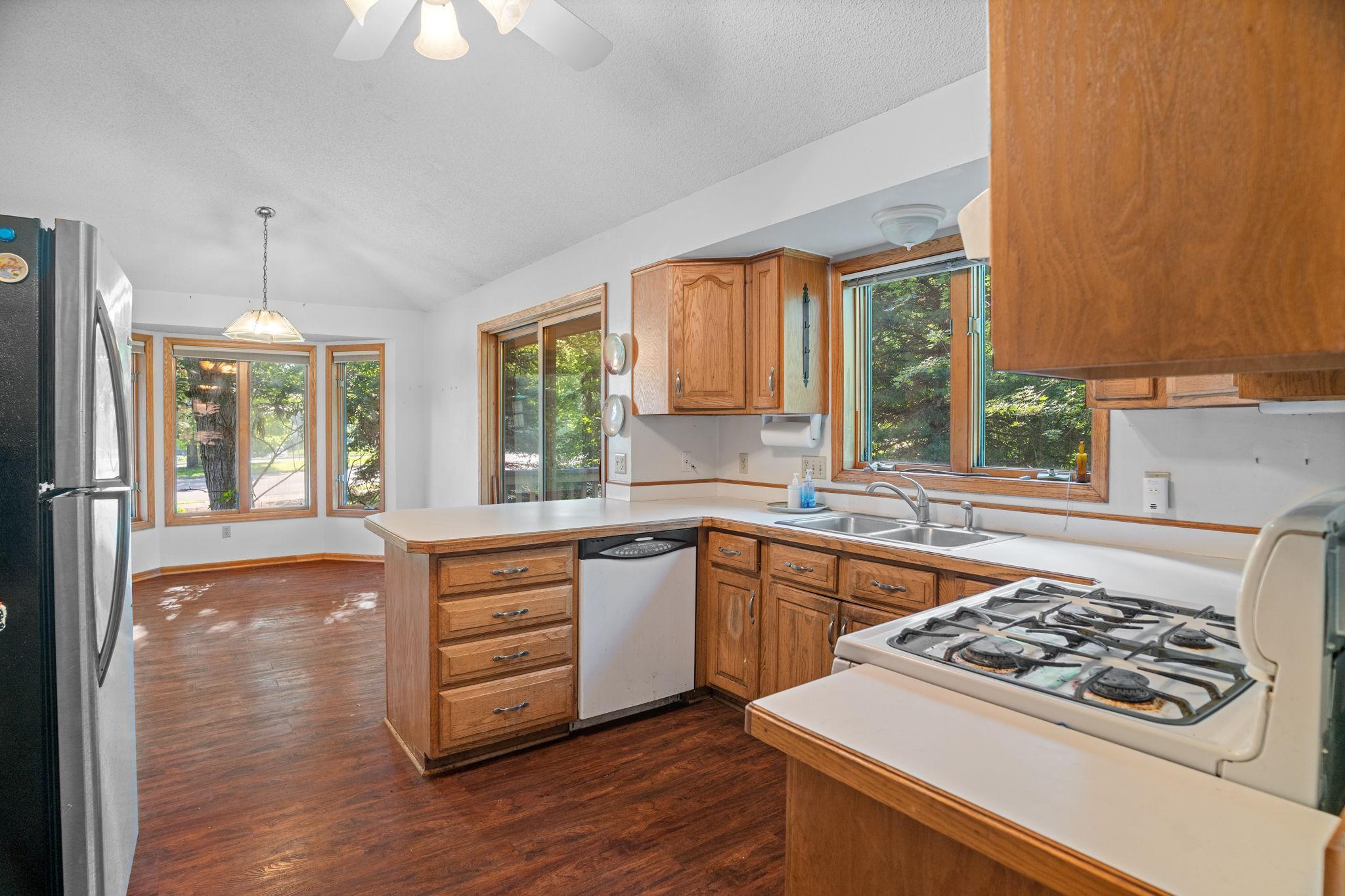View of Residential at 4512 Williston Road, Minnetonka MN 55345, Minnetonka (3 of 23) - Mike Wilen | Minnesota Team Real Estate