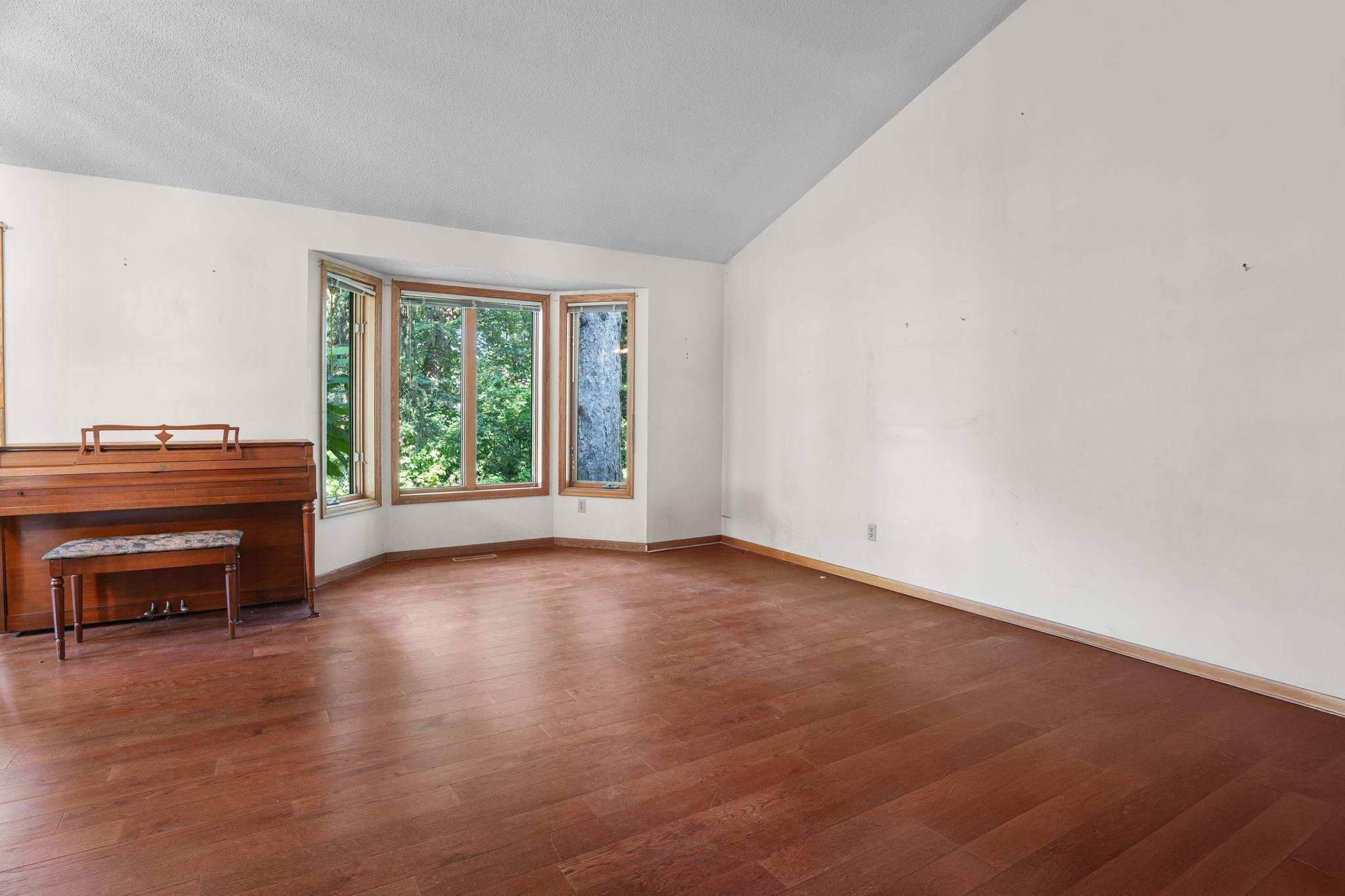 View of Residential at 4512 Williston Road, Minnetonka MN 55345, Minnetonka (7 of 23) - Mike Wilen | Minnesota Team Real Estate