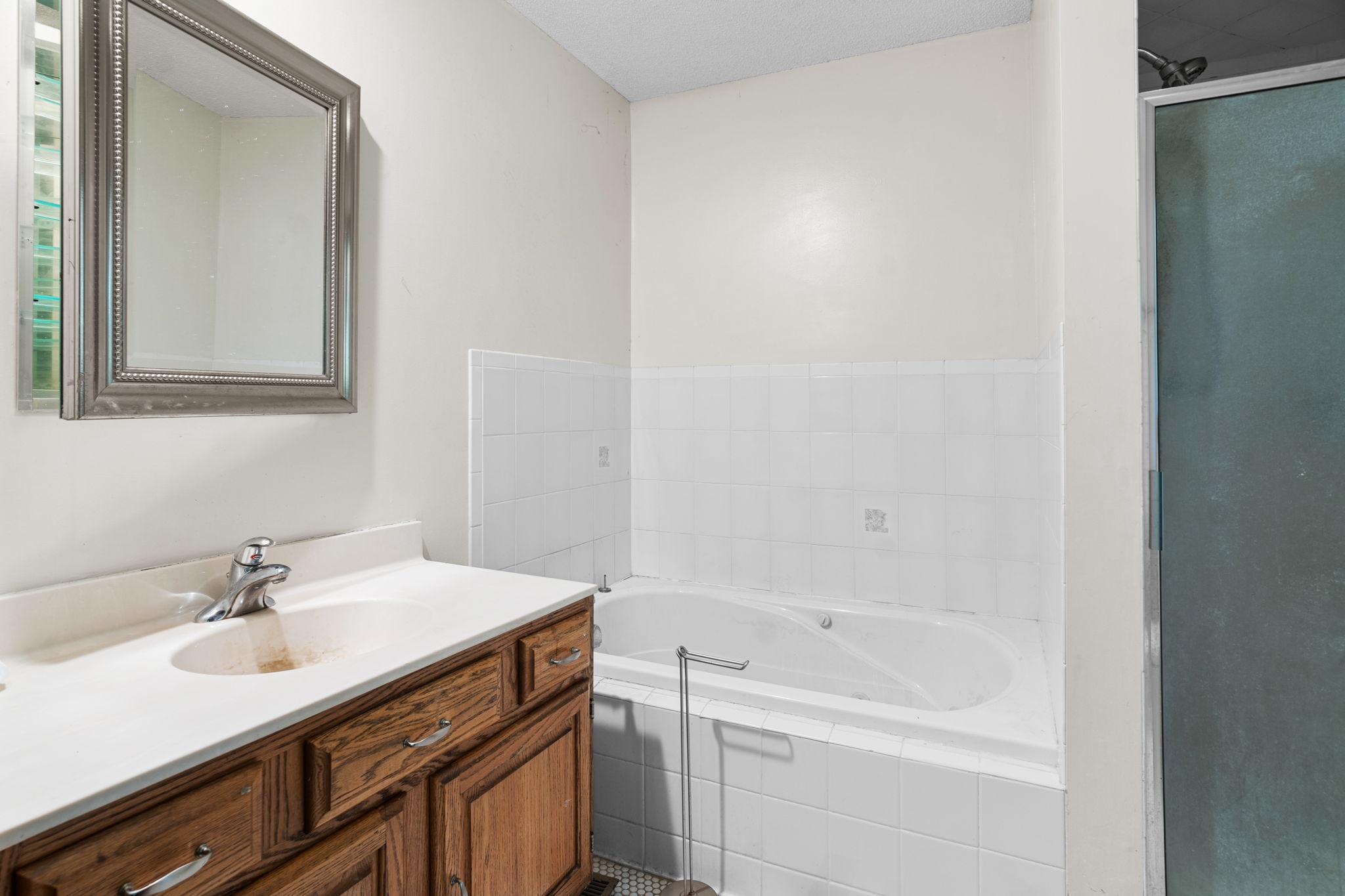 View of Residential at 4512 Williston Road, Minnetonka MN 55345, Minnetonka (13 of 23) - Mike Wilen | Minnesota Team Real Estate
