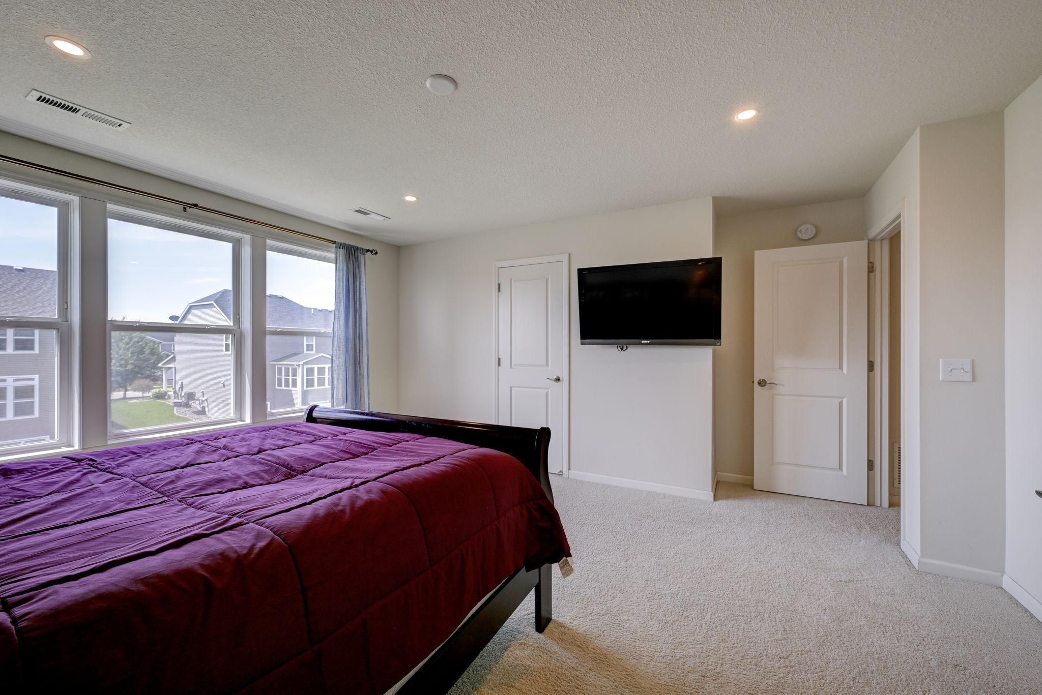 View of Residential at 9343 Compass Pointe Road, Woodbury MN 55129, Woodbury (20 of 40) - Mike Wilen | Minnesota Team Real Estate