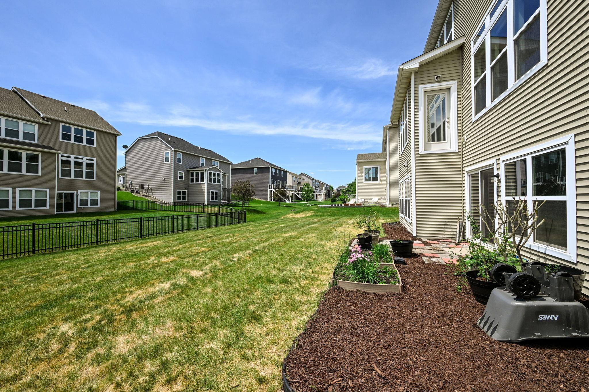 View of Residential at 9343 Compass Pointe Road, Woodbury MN 55129, Woodbury (34 of 40) - Mike Wilen | Minnesota Team Real Estate