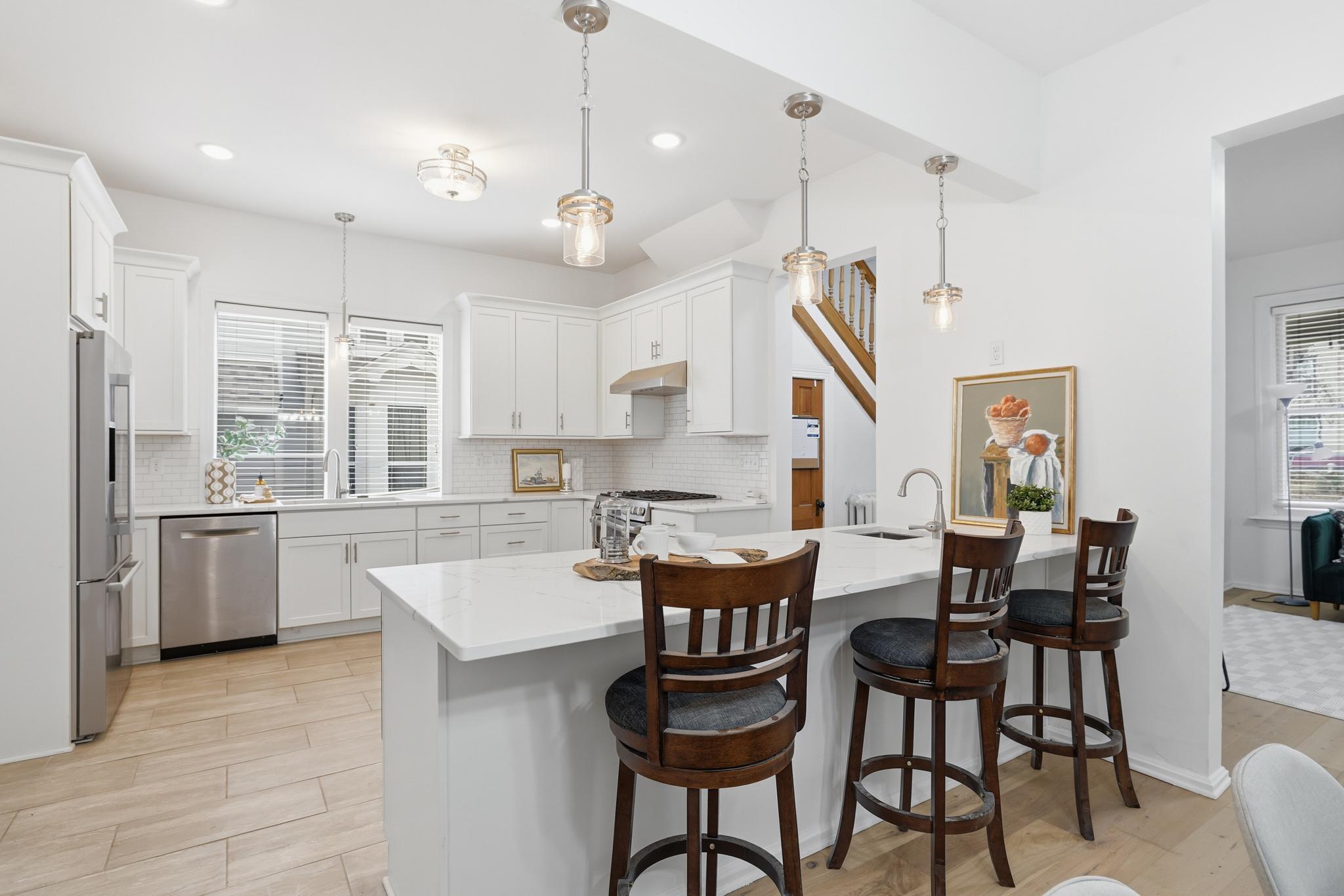 View of Residential at 546 Ashland Avenue, Saint Paul MN 55102, Saint Paul (12 of 26) - Mike Wilen | Minnesota Team Real Estate