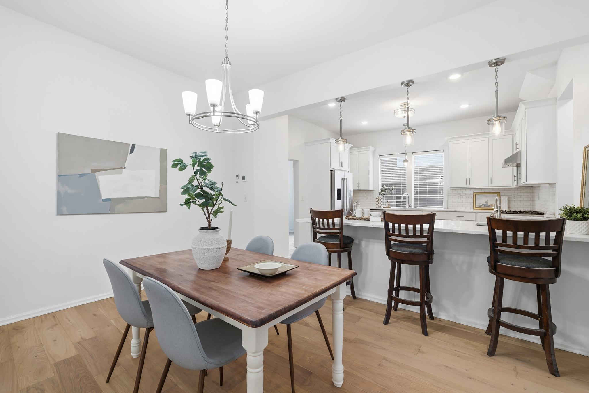 View of Residential at 546 Ashland Avenue, Saint Paul MN 55102, Saint Paul (11 of 26) - Mike Wilen | Minnesota Team Real Estate