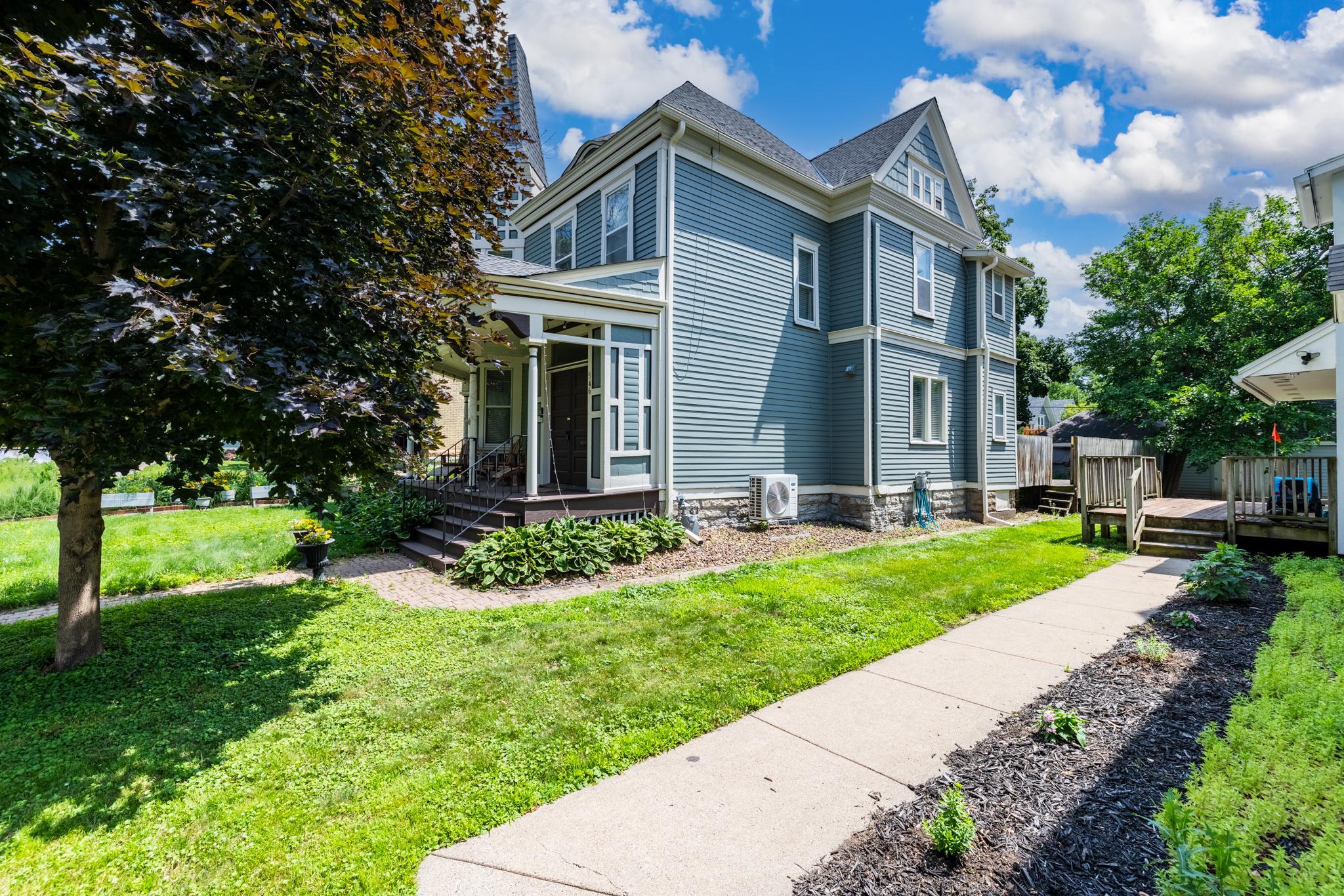 View of Residential at 546 Ashland Avenue, Saint Paul MN 55102, Saint Paul (4 of 26) - Mike Wilen | Minnesota Team Real Estate
