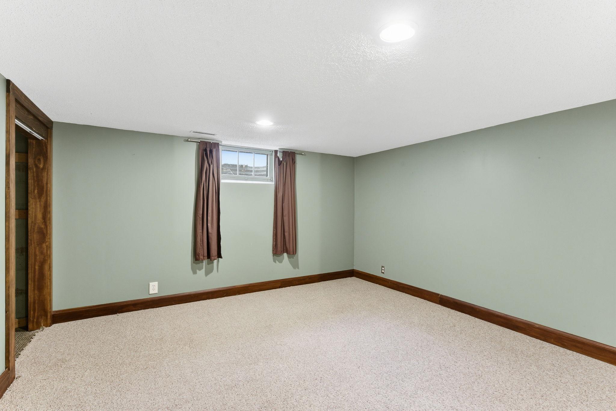 View of Residential at 8221 Blaisdell Avenue, Bloomington MN 55420, Bloomington (20 of 31) - Mike Wilen | Minnesota Team Real Estate