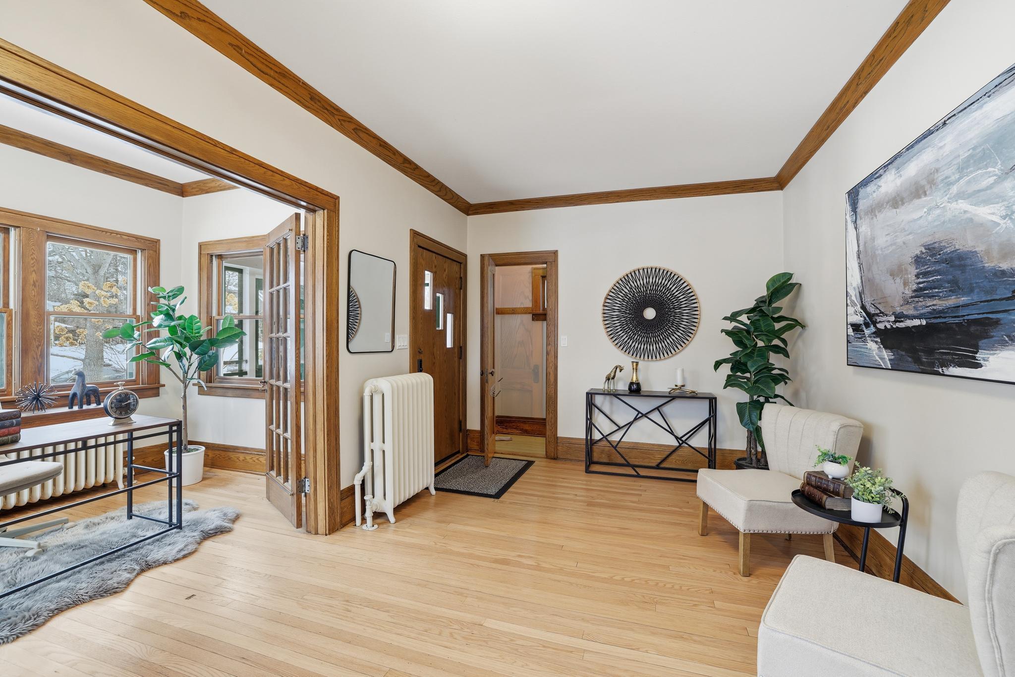 View of Residential at 1464 Chelmsford Street, Saint Paul MN 55108, Saint Paul (3 of 30) - Mike Wilen | Minnesota Team Real Estate