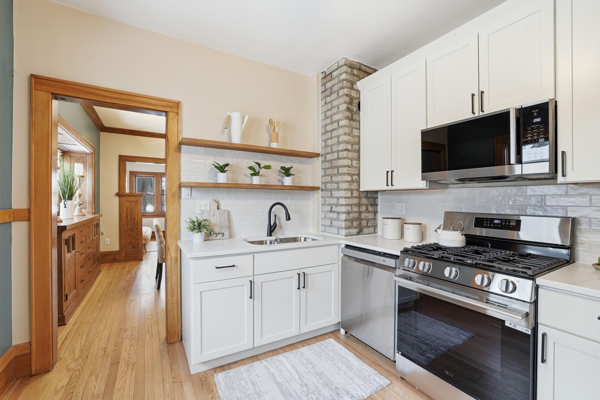 View of Residential at 1464 Chelmsford Street, Saint Paul MN 55108, Saint Paul (13 of 30) - Mike Wilen | Minnesota Team Real Estate