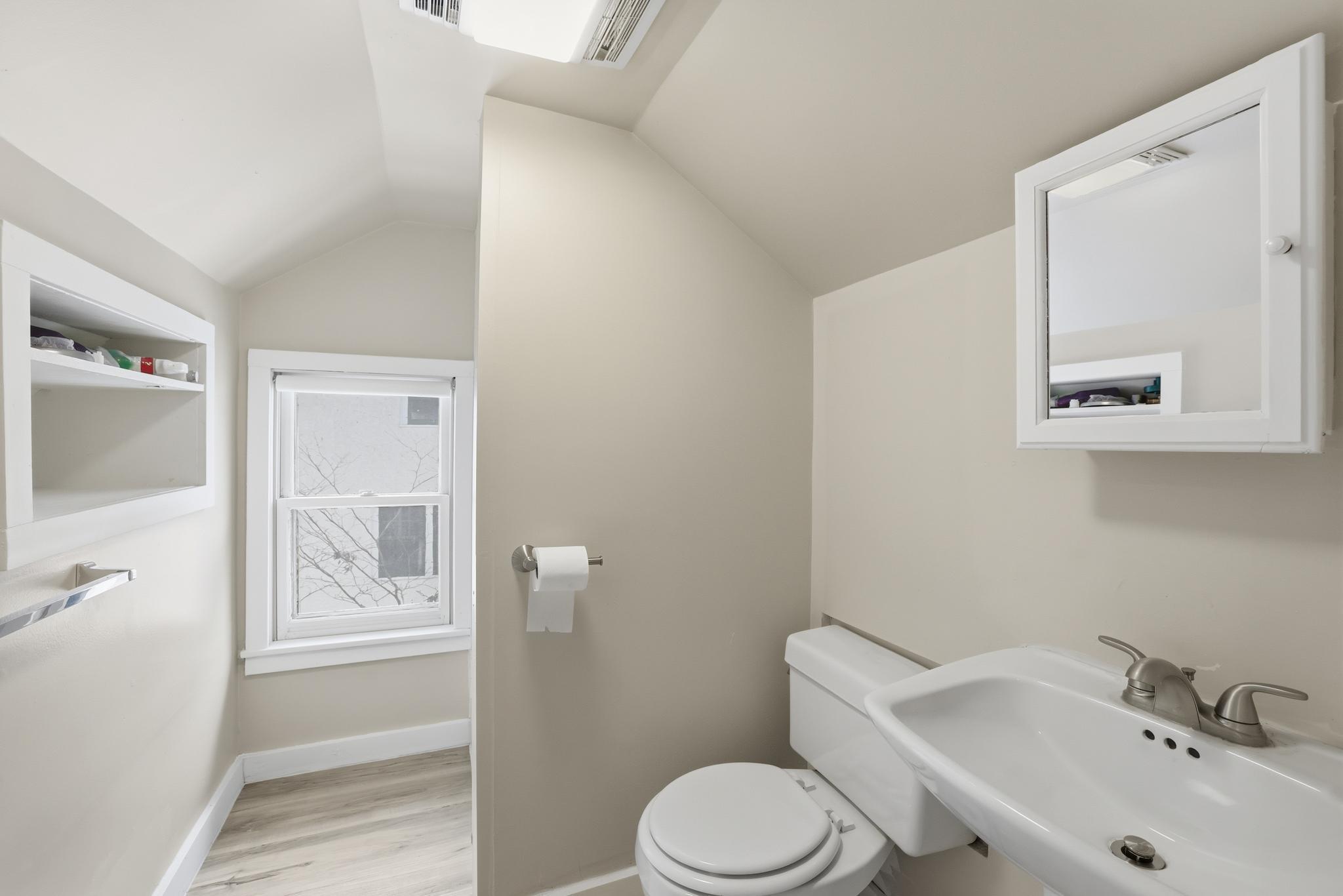 View of Residential at 1464 Chelmsford Street, Saint Paul MN 55108, Saint Paul (21 of 30) - Mike Wilen | Minnesota Team Real Estate