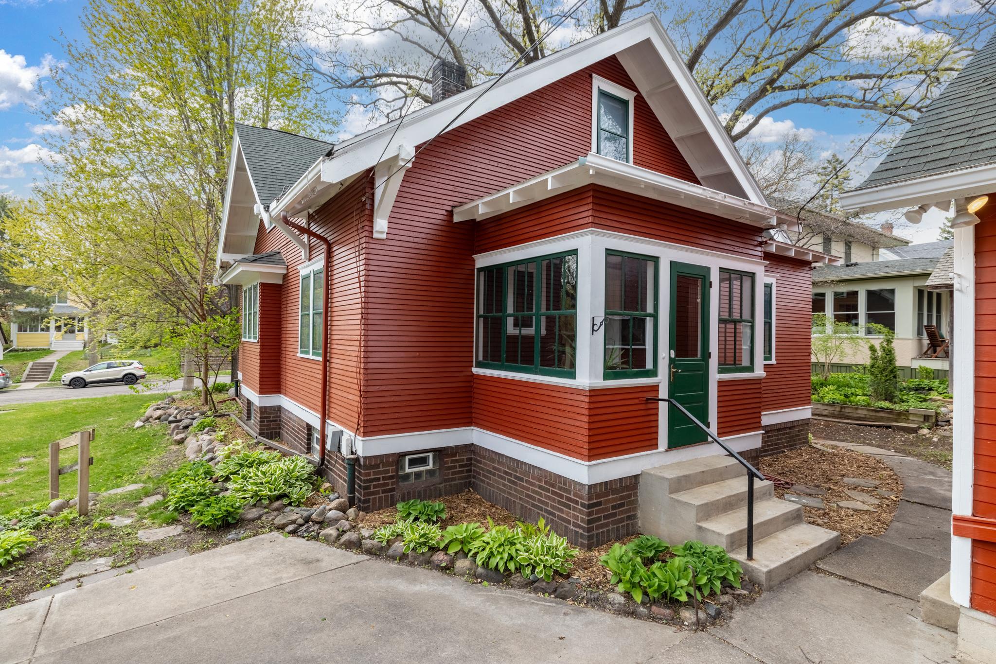 View of Residential at 1464 Chelmsford Street, Saint Paul MN 55108, Saint Paul (28 of 30) - Mike Wilen | Minnesota Team Real Estate
