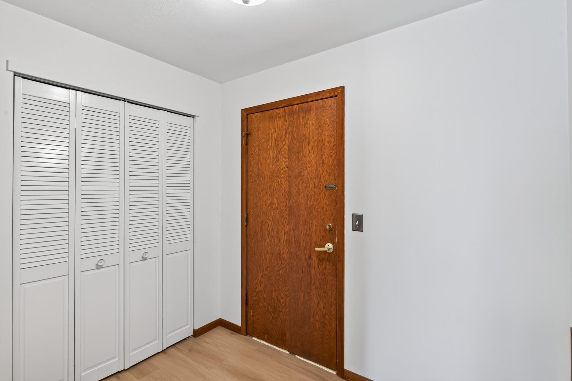 View of Residential at 5911 Oxford Street #7, Saint Louis Park MN 55416, Saint Louis Park (44 of 64) - Mike Wilen | Minnesota Team Real Estate