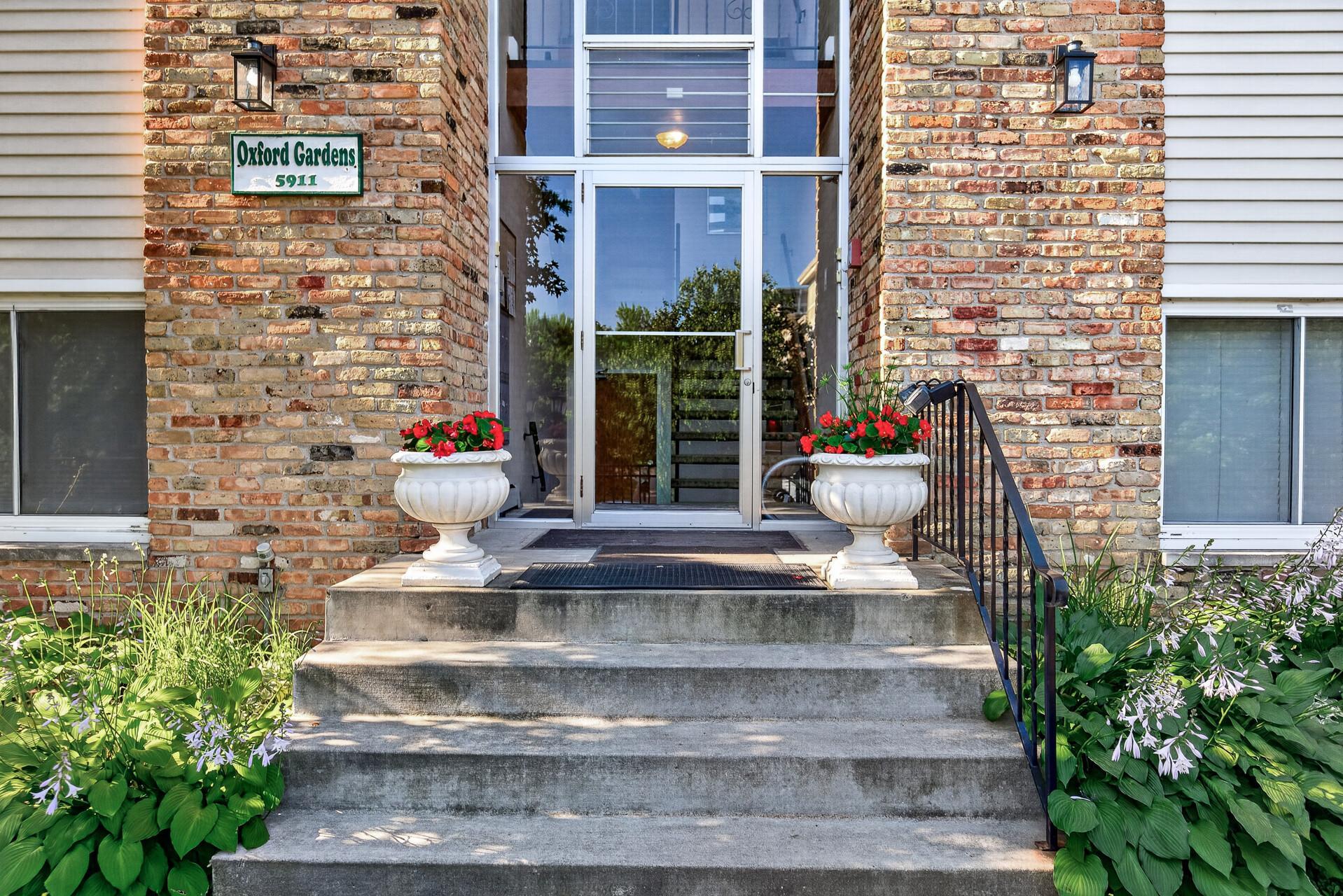View of Residential at 5911 Oxford Street #7, Saint Louis Park MN 55416, Saint Louis Park (62 of 64) - Mike Wilen | Minnesota Team Real Estate