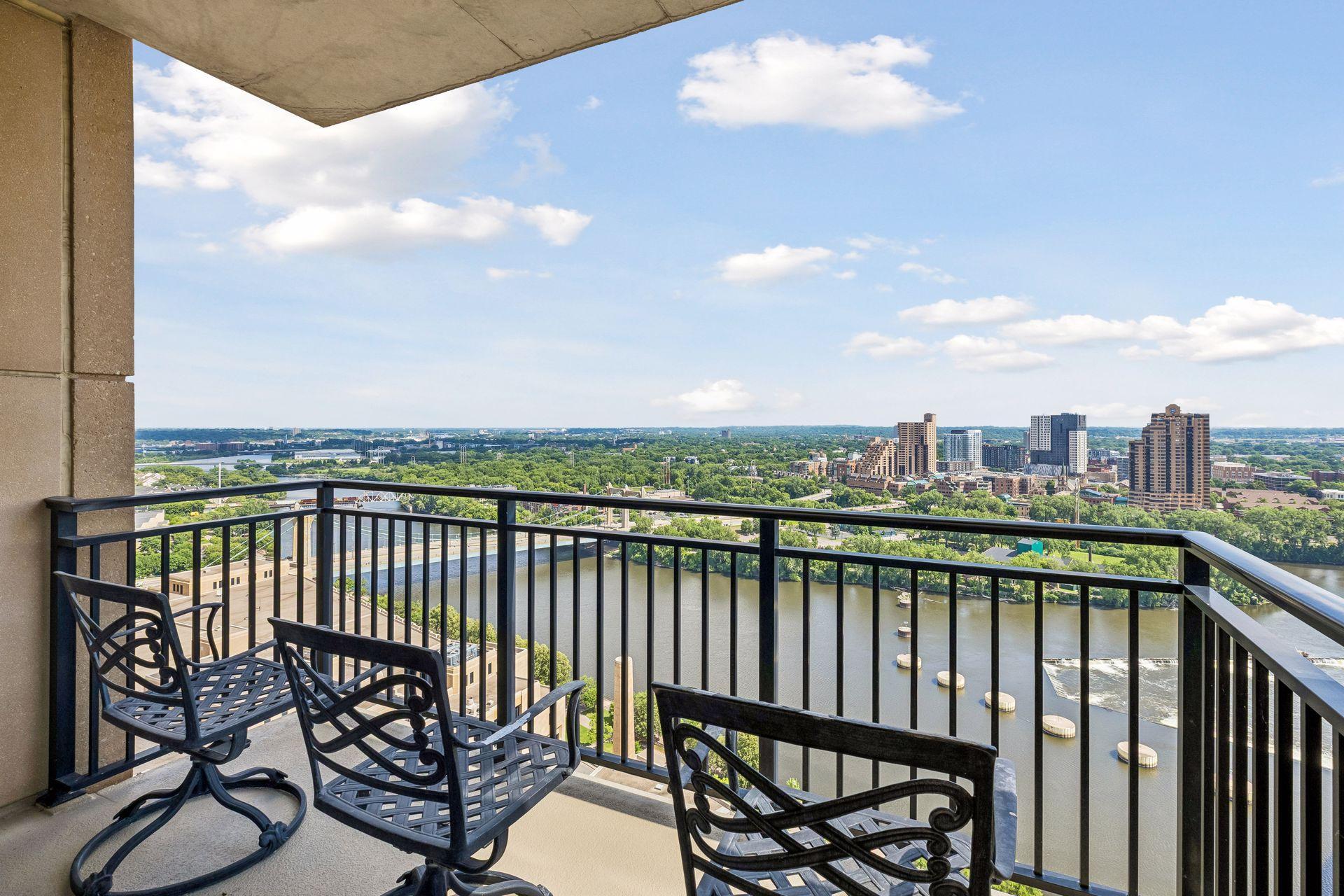 View of Residential at 100 3rd Avenue #2301, Minneapolis MN 55401, Minneapolis (7 of 45) - Mike Wilen | Minnesota Team Real Estate