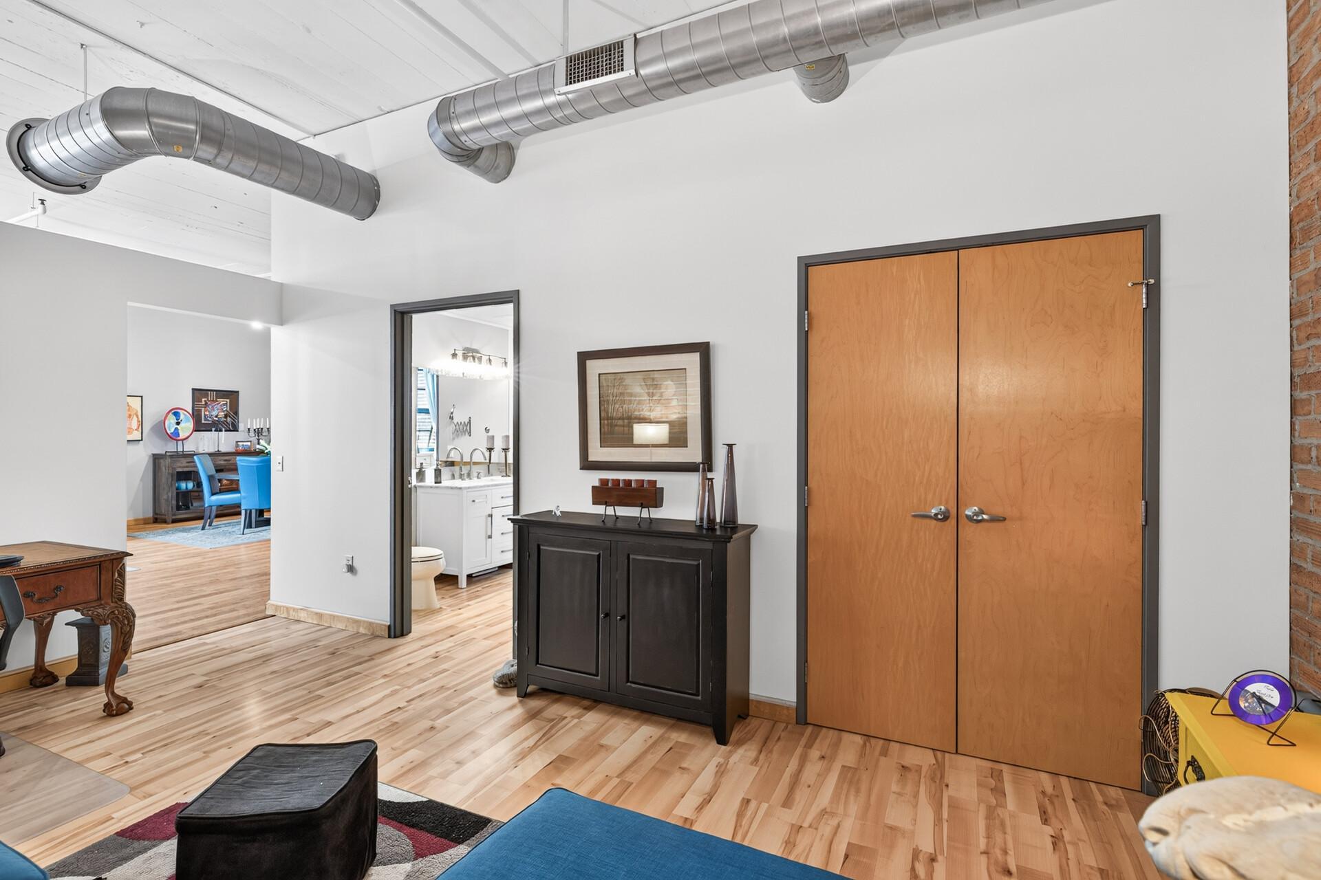 View of Residential at 250 Park Avenue #502, Minneapolis MN 55415, Minneapolis (18 of 39) - Mike Wilen | Minnesota Team Real Estate