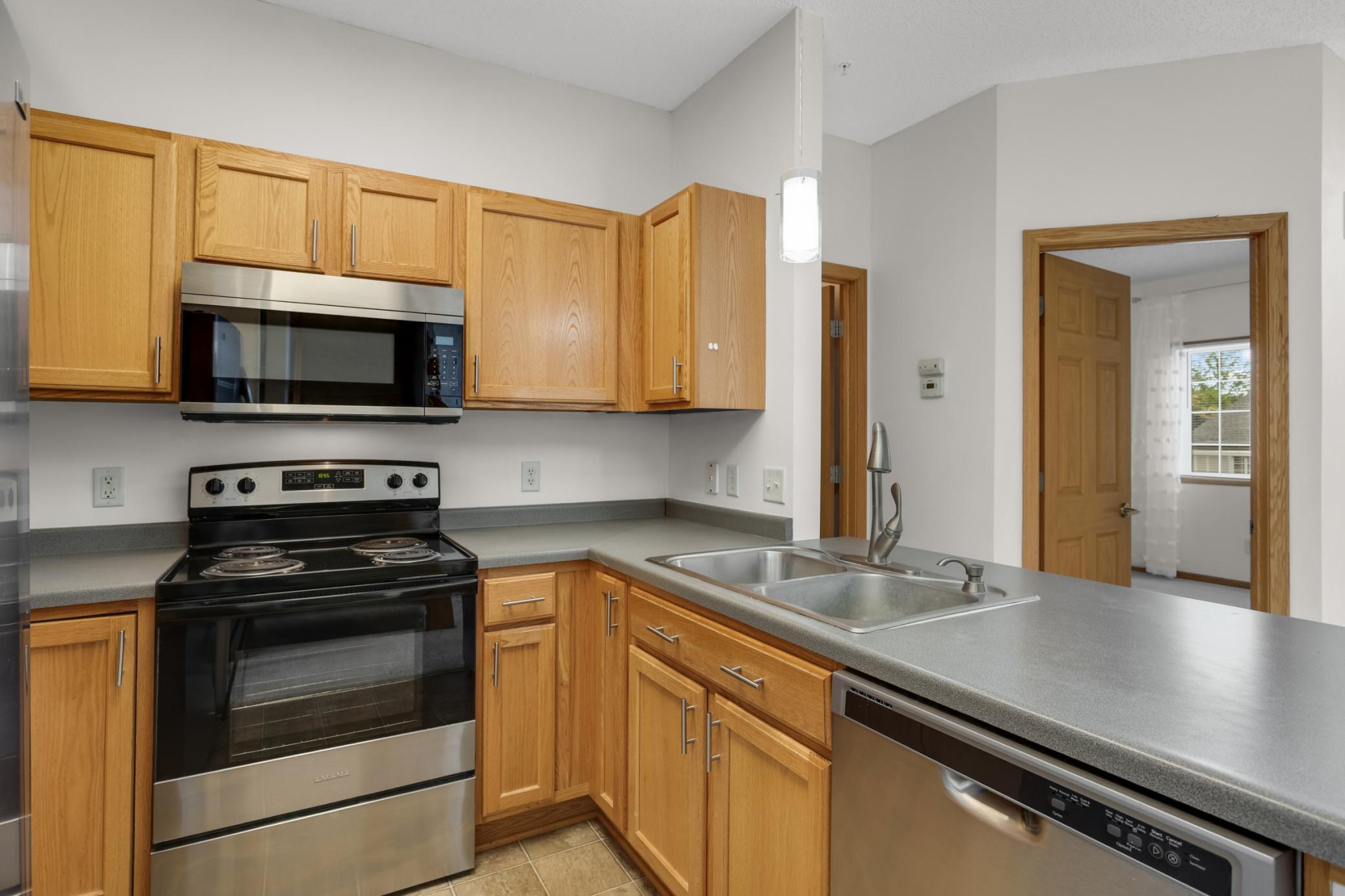 View of Residential at 6580 Olive Lane, Maple Grove MN 55311, Maple Grove (6 of 19) - Mike Wilen | Minnesota Team Real Estate