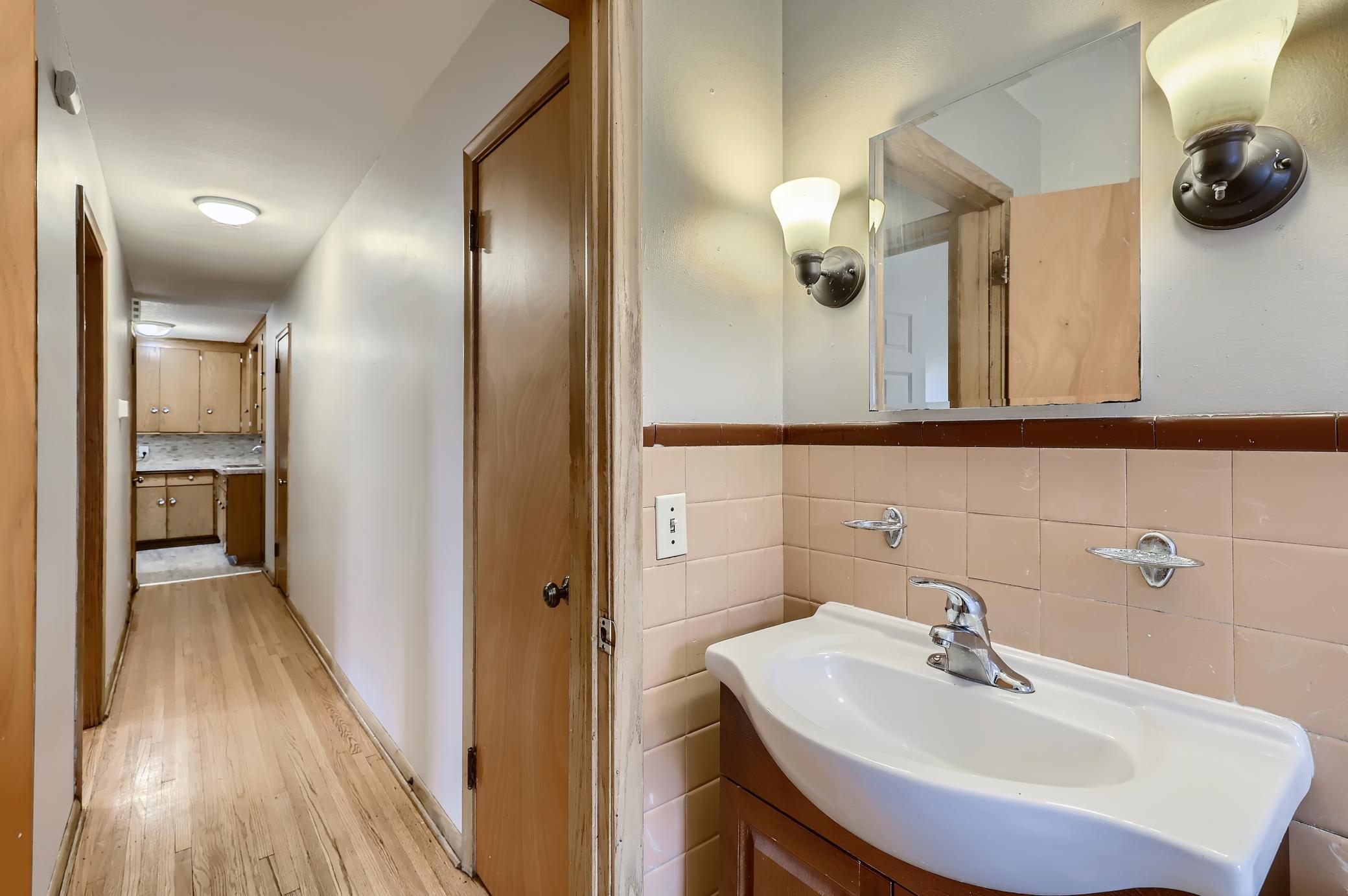 View of Residential Income at 3921 Lyndale Avenue, Minneapolis MN 55412, Minneapolis (12 of 13) - Mike Wilen | Minnesota Team Real Estate