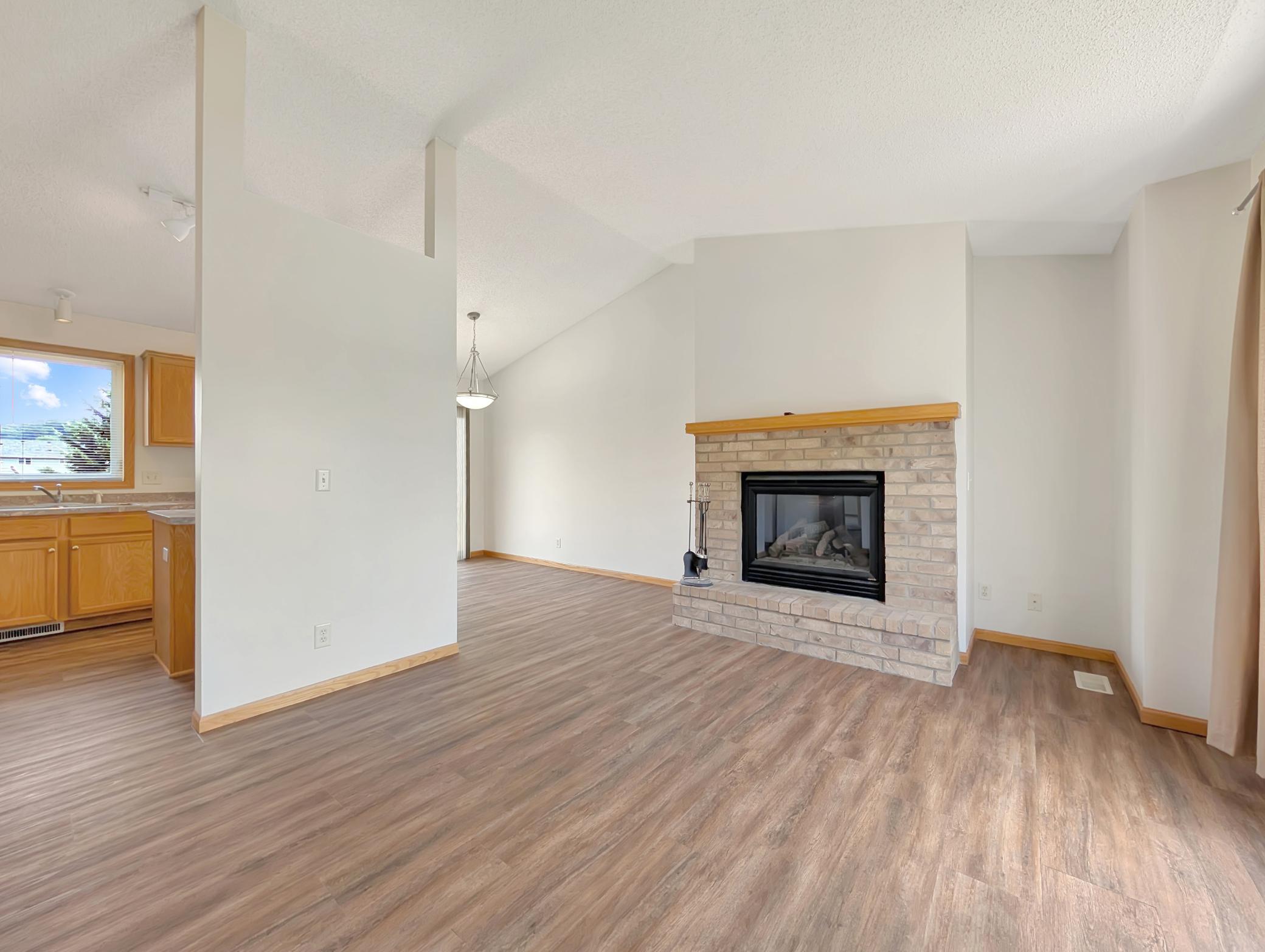 View of Residential at 817 Daniel Drive, Belle Plaine MN 56011, Belle Plaine (6 of 23) - Mike Wilen | Minnesota Team Real Estate