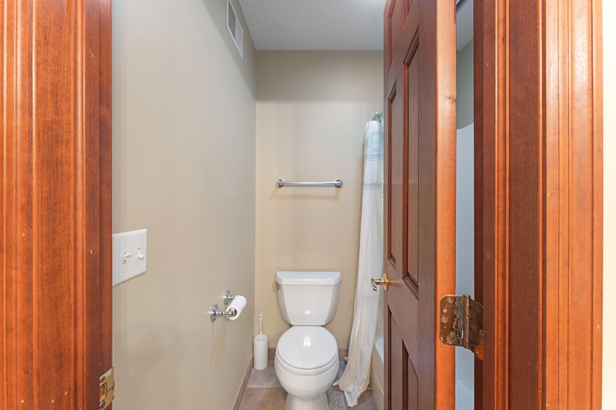 View of Residential at 4470 Garland Lane, Plymouth MN 55446, Plymouth (57 of 67) - Mike Wilen | Minnesota Team Real Estate