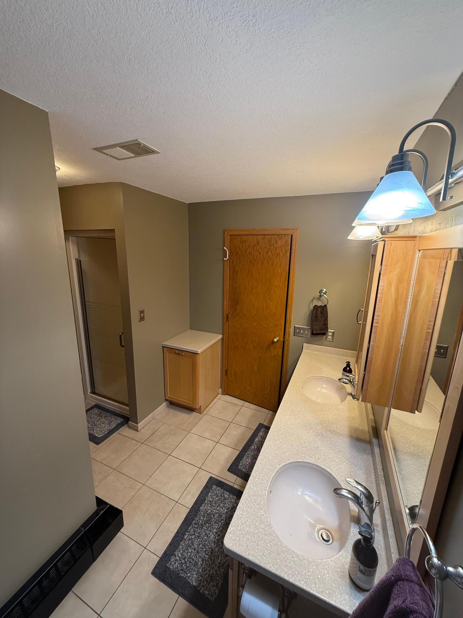 View of Residential at 2508 Knoll Circle, Maplewood MN 55109, Maplewood (13 of 24) - Mike Wilen | Minnesota Team Real Estate
